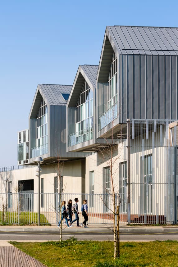 Louise Michel High School - image 13