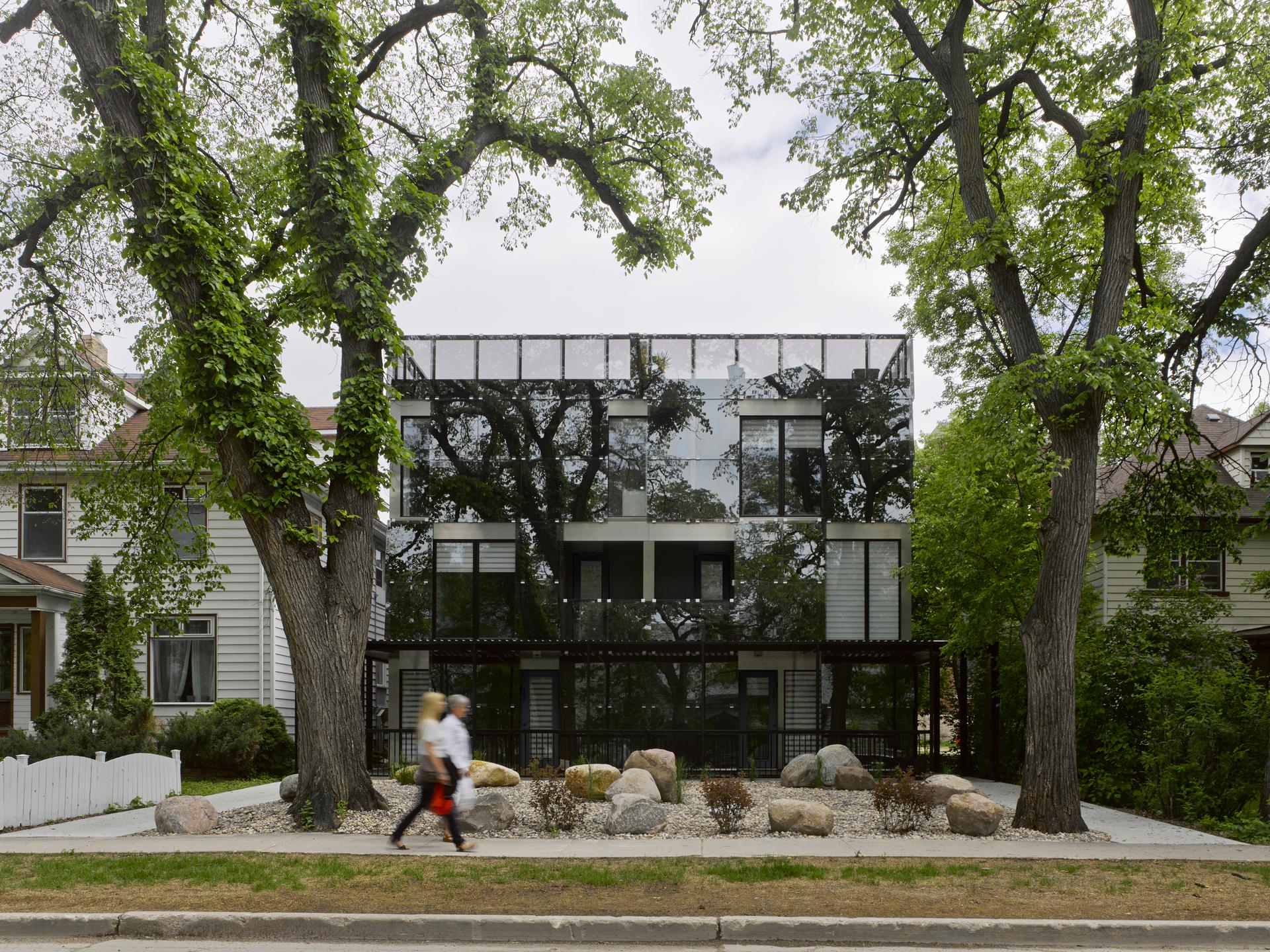 548 Stradbrook Condominiums