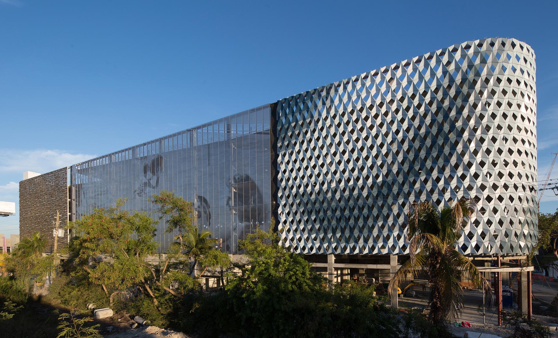 City View Garage, Miami Design District - image 8