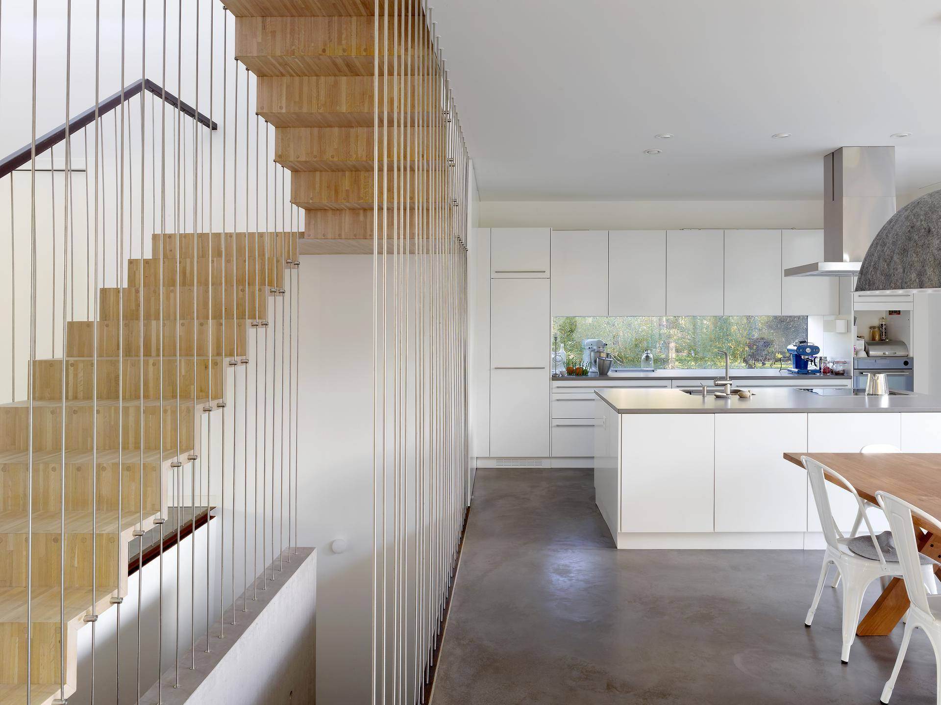Bridge House - image 7