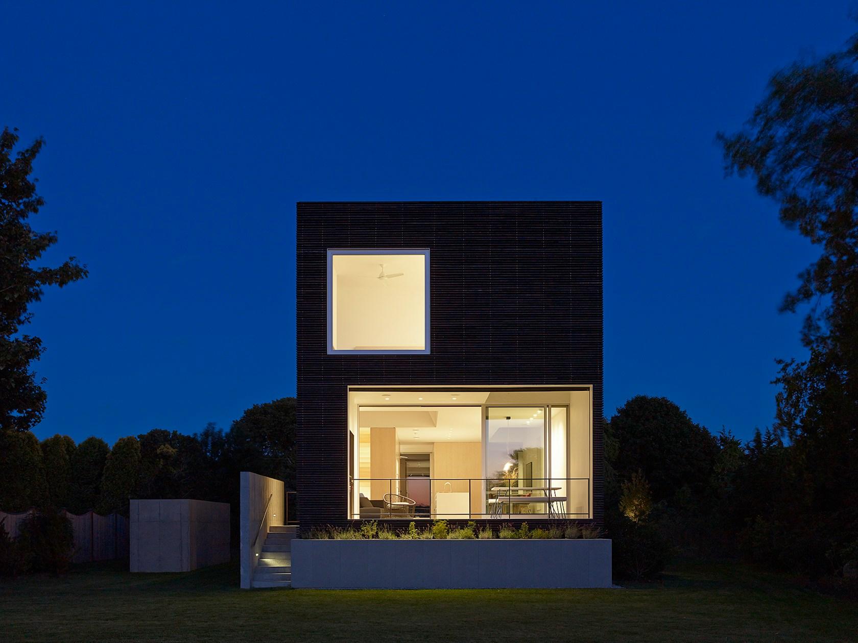 Quonochontaug House - image 5