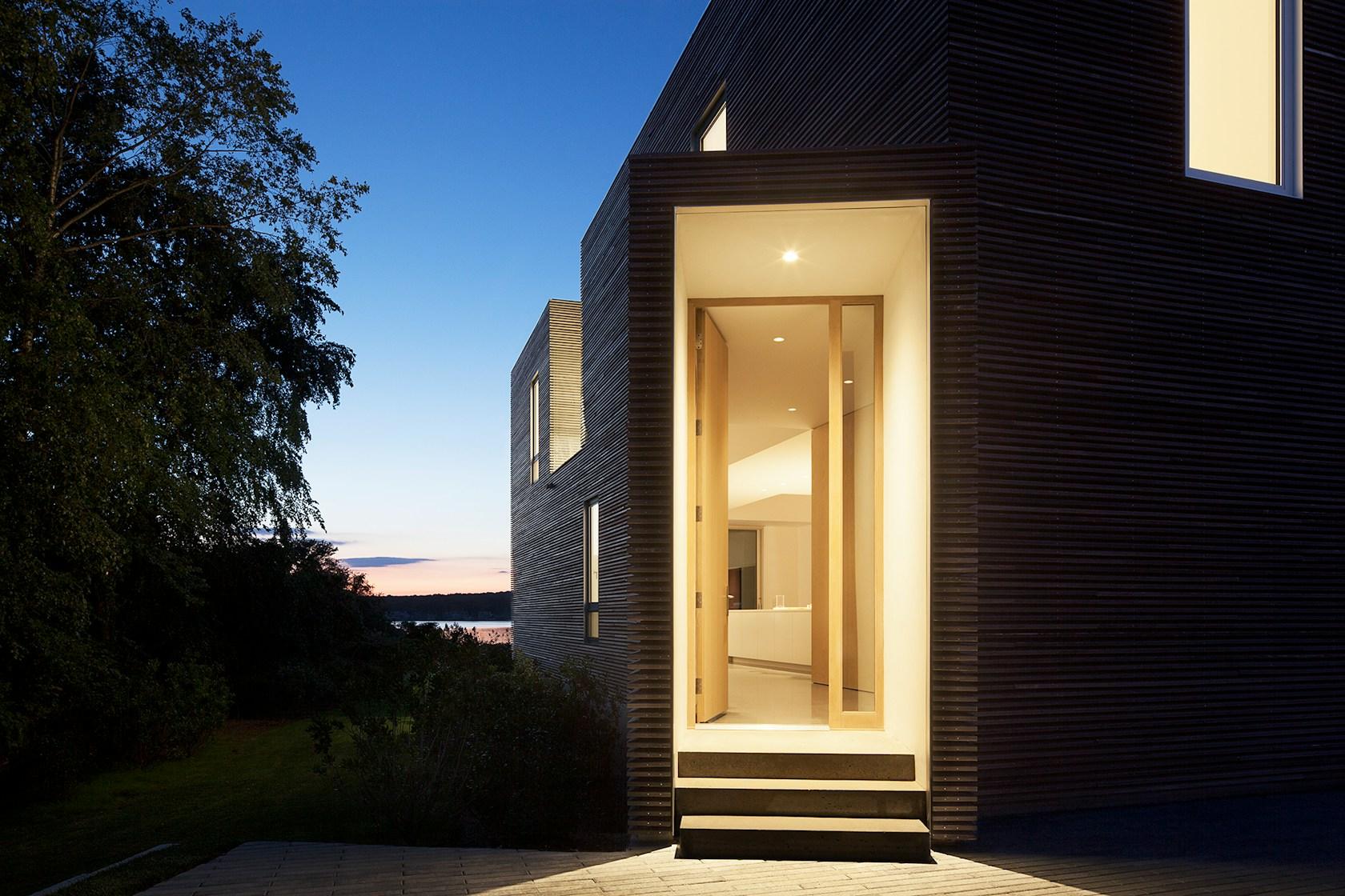Quonochontaug House - image 3