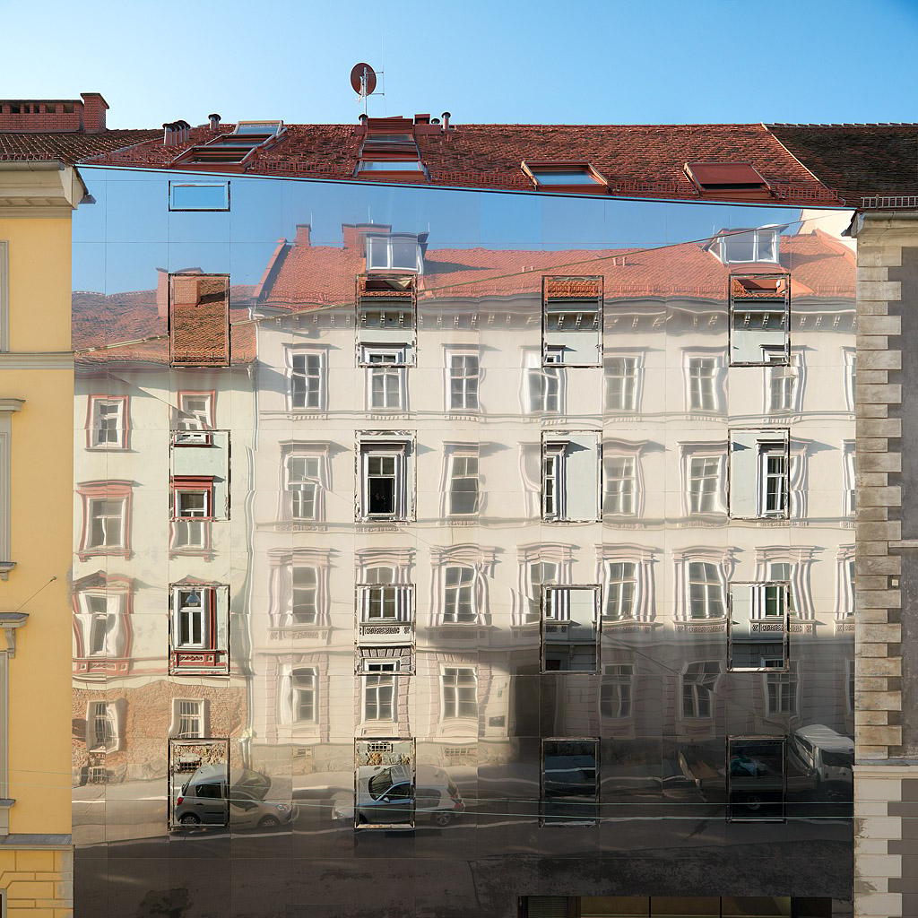 Stadthaus Ballhausgasse / Broken mirror house - image 4