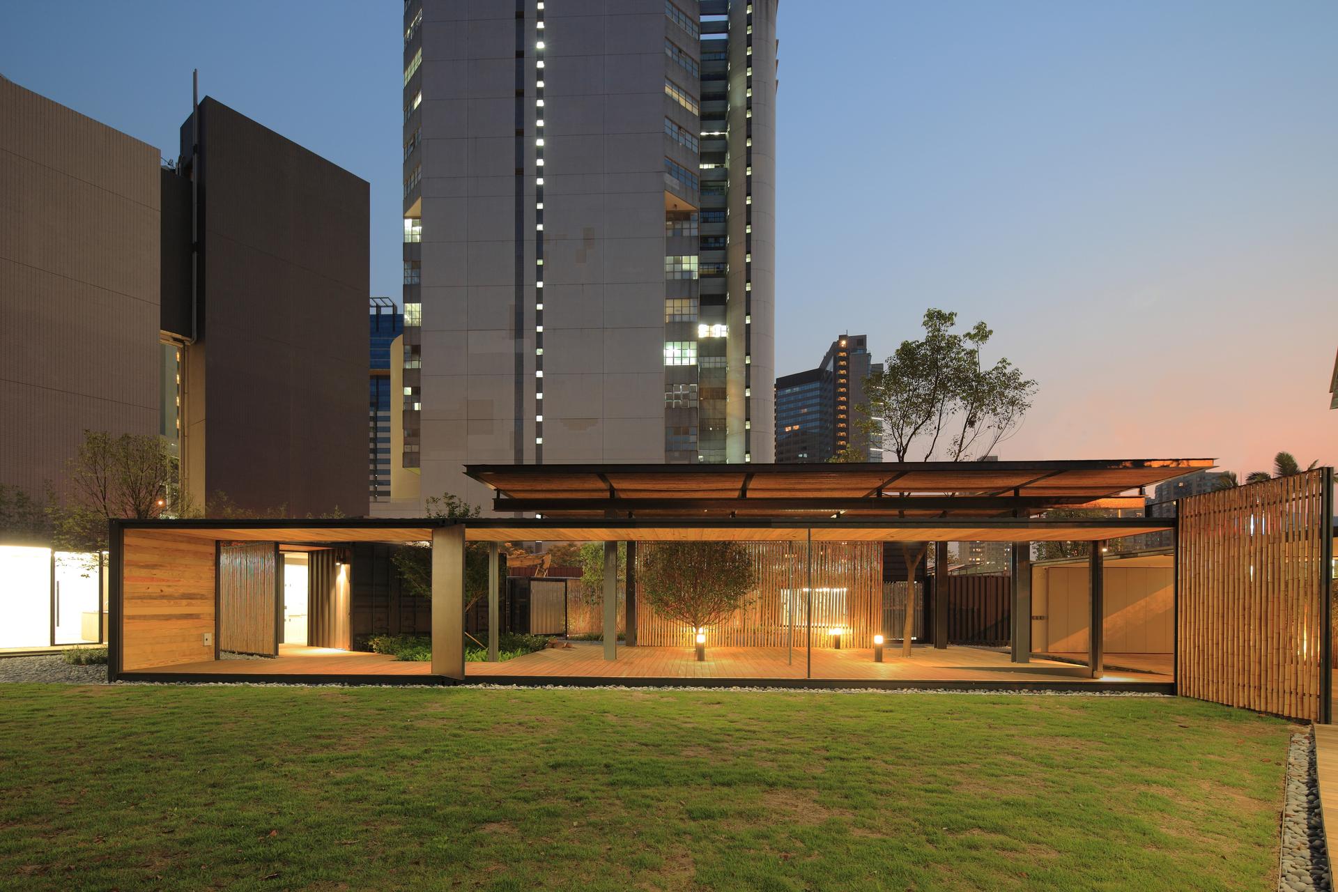 Community Green Station, Sha Tin, Hong Kong - image 2