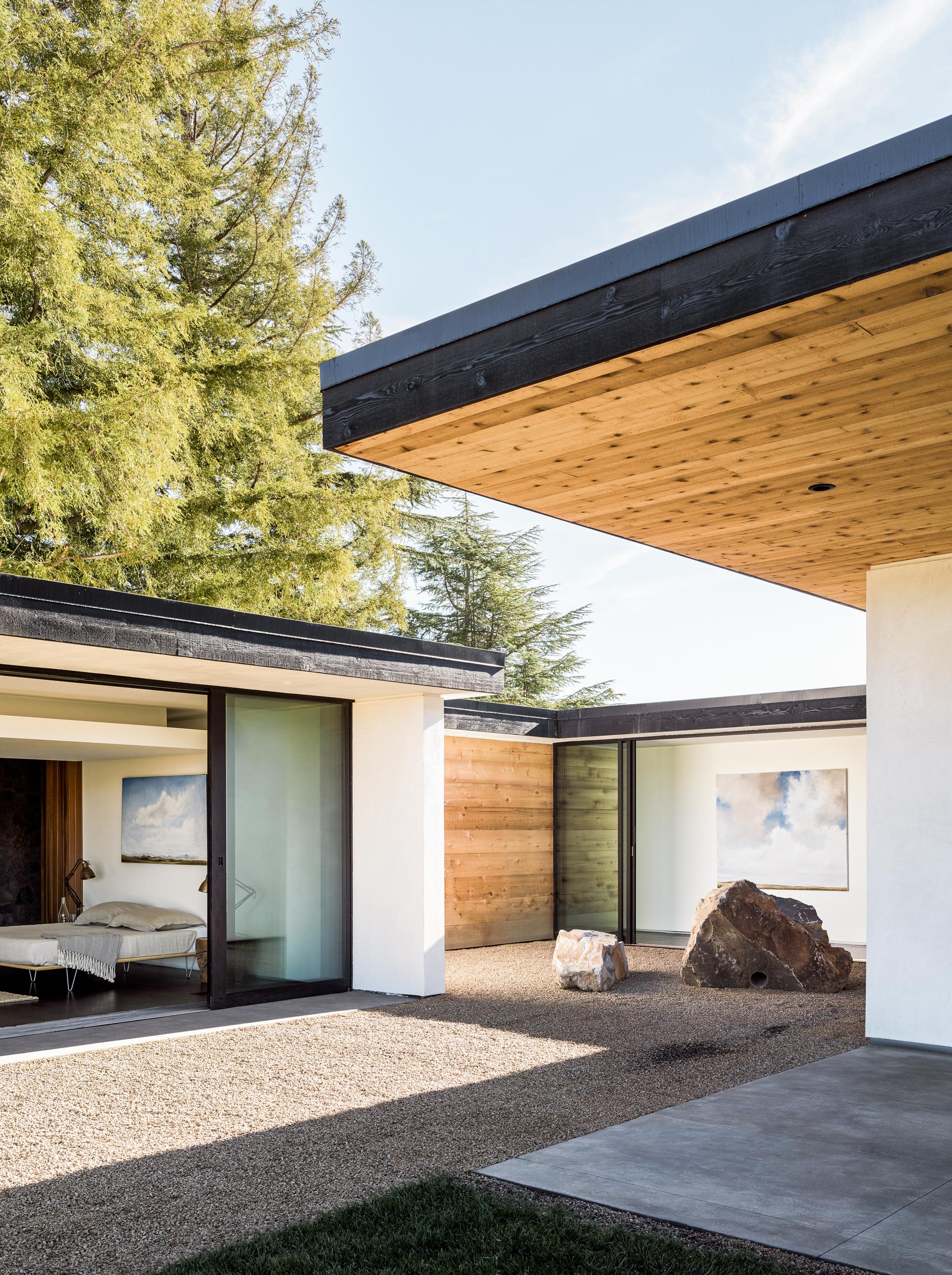 House Set on the Valley Floor - image 6