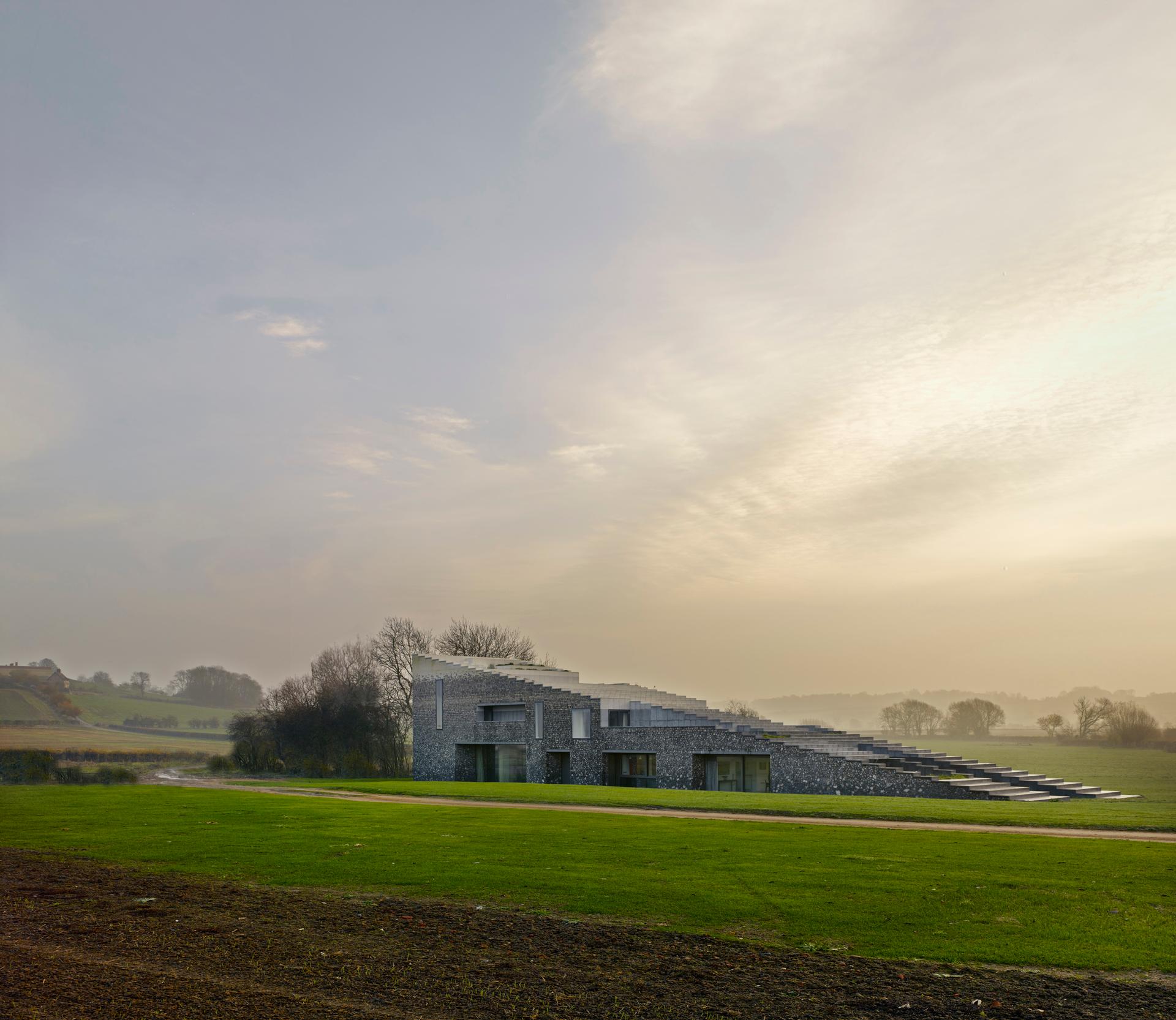 Flint House - image 3