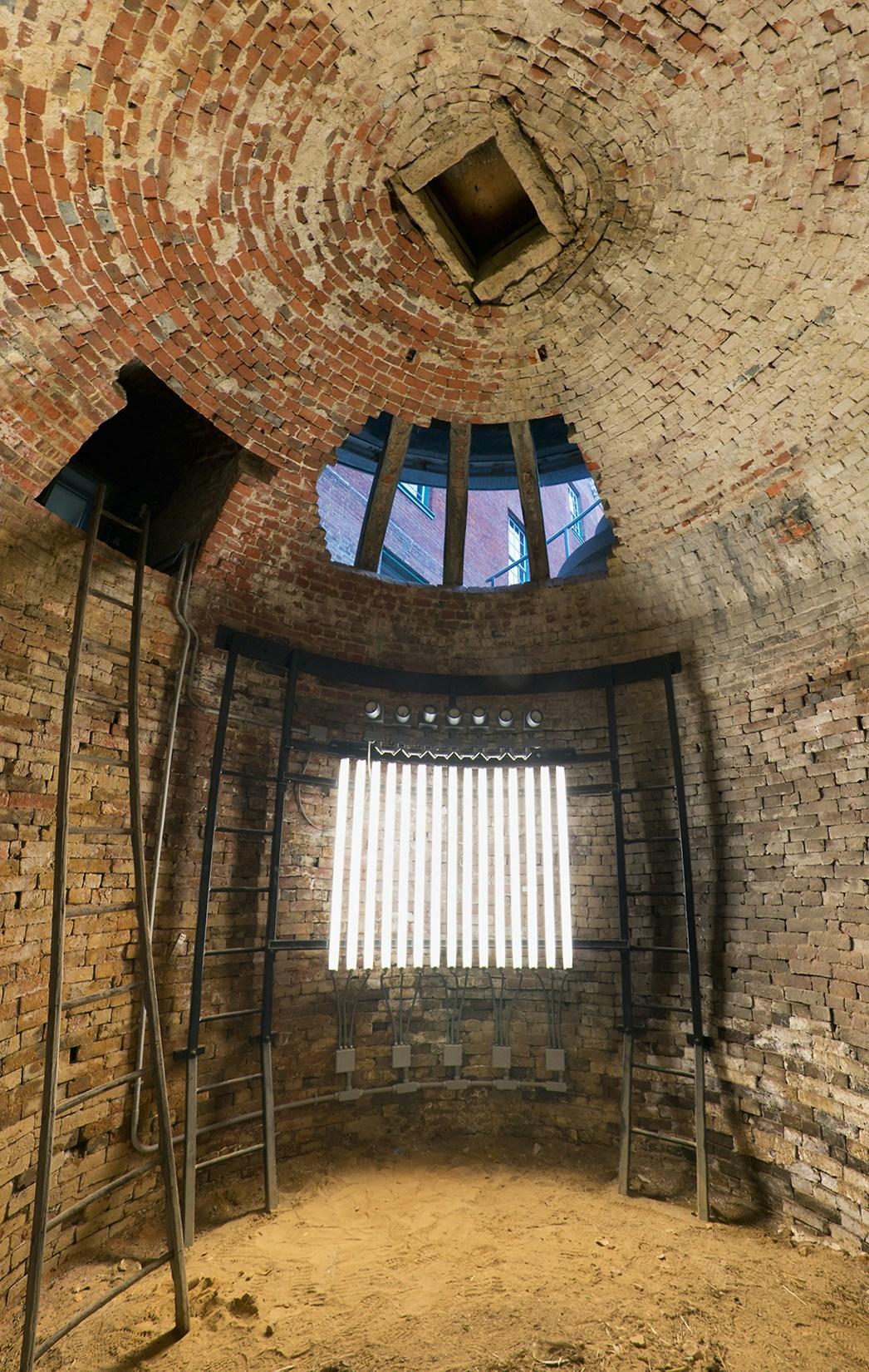 Gadsby's Tavern Ice Well - image 4