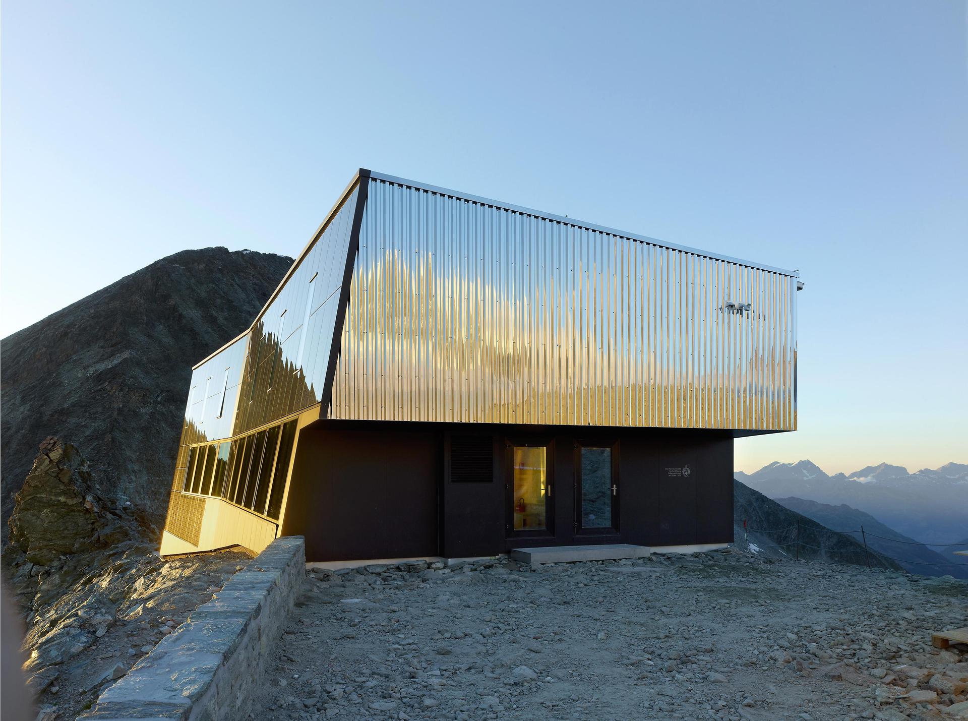 New Mountain Hut at Tracuit - image 11