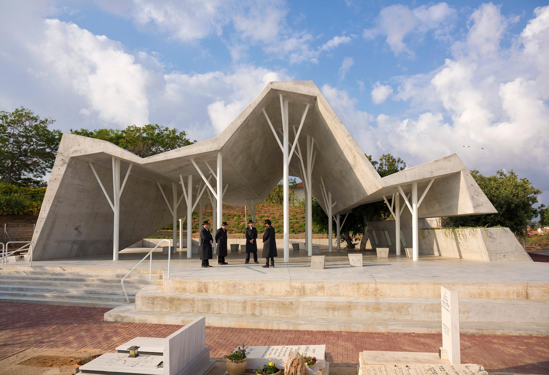 open-sided shelter