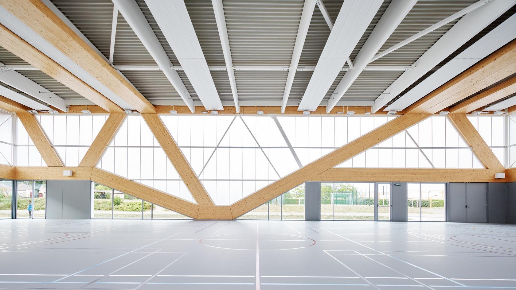Nathalie Mauclair Gymnasium - image 2