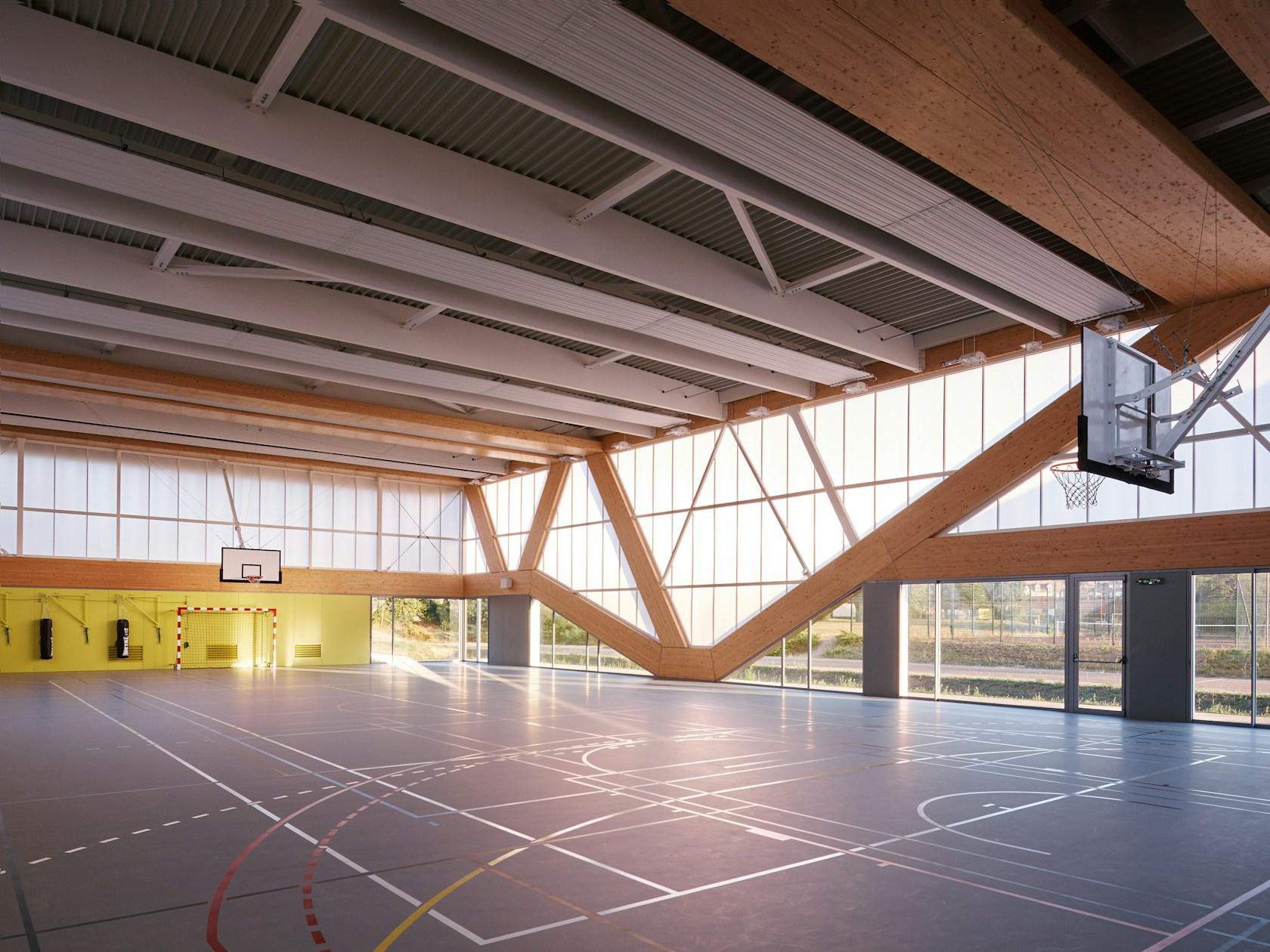 Nathalie Mauclair Gymnasium - image 4