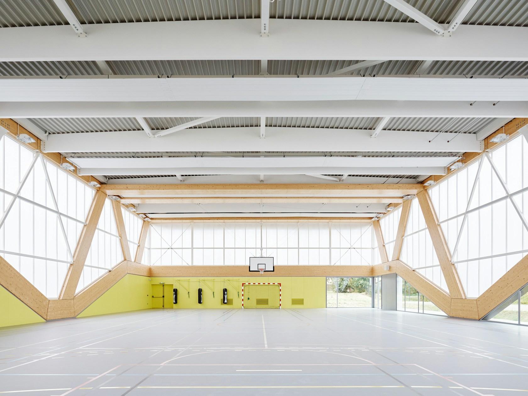 Nathalie Mauclair Gymnasium - image 6