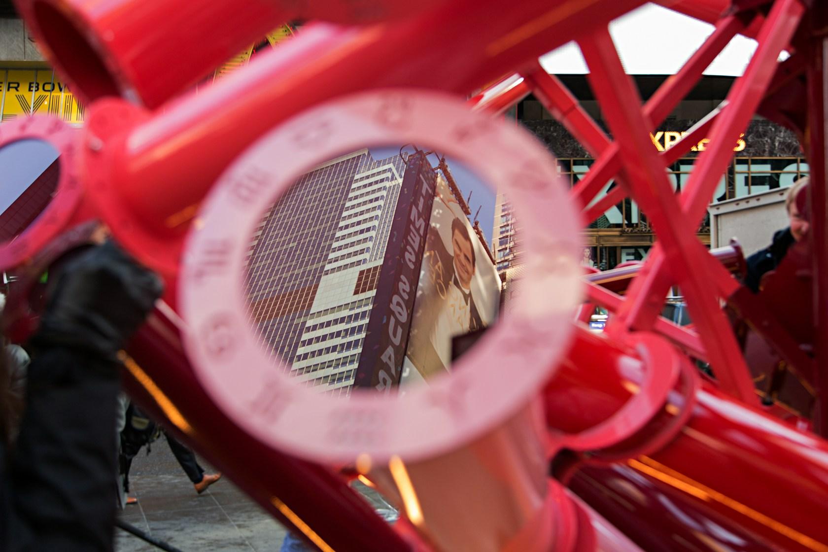 Times Square Valentine Heart - image 6