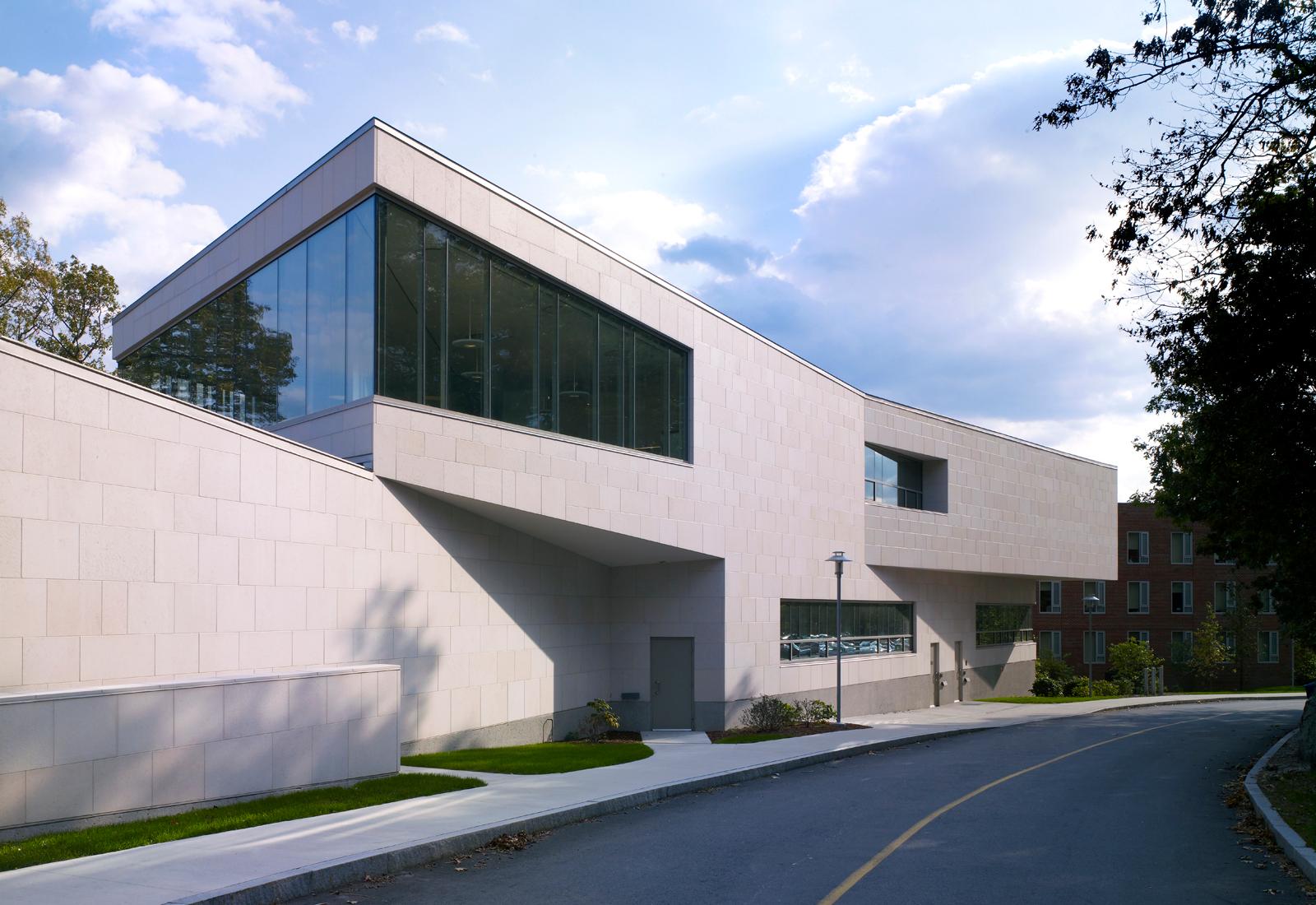 Admissions Center, Brandeis University - image 7