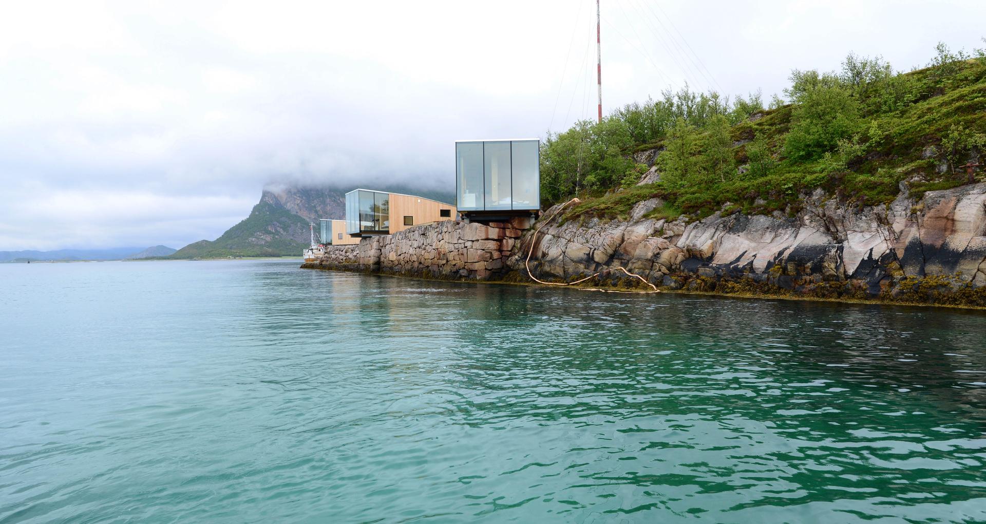 Manshausen Island Resort - image 2