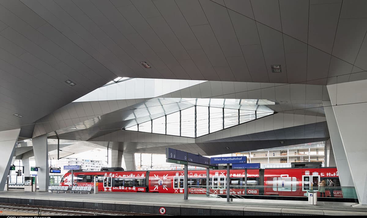 Vienna Central Station - image 4