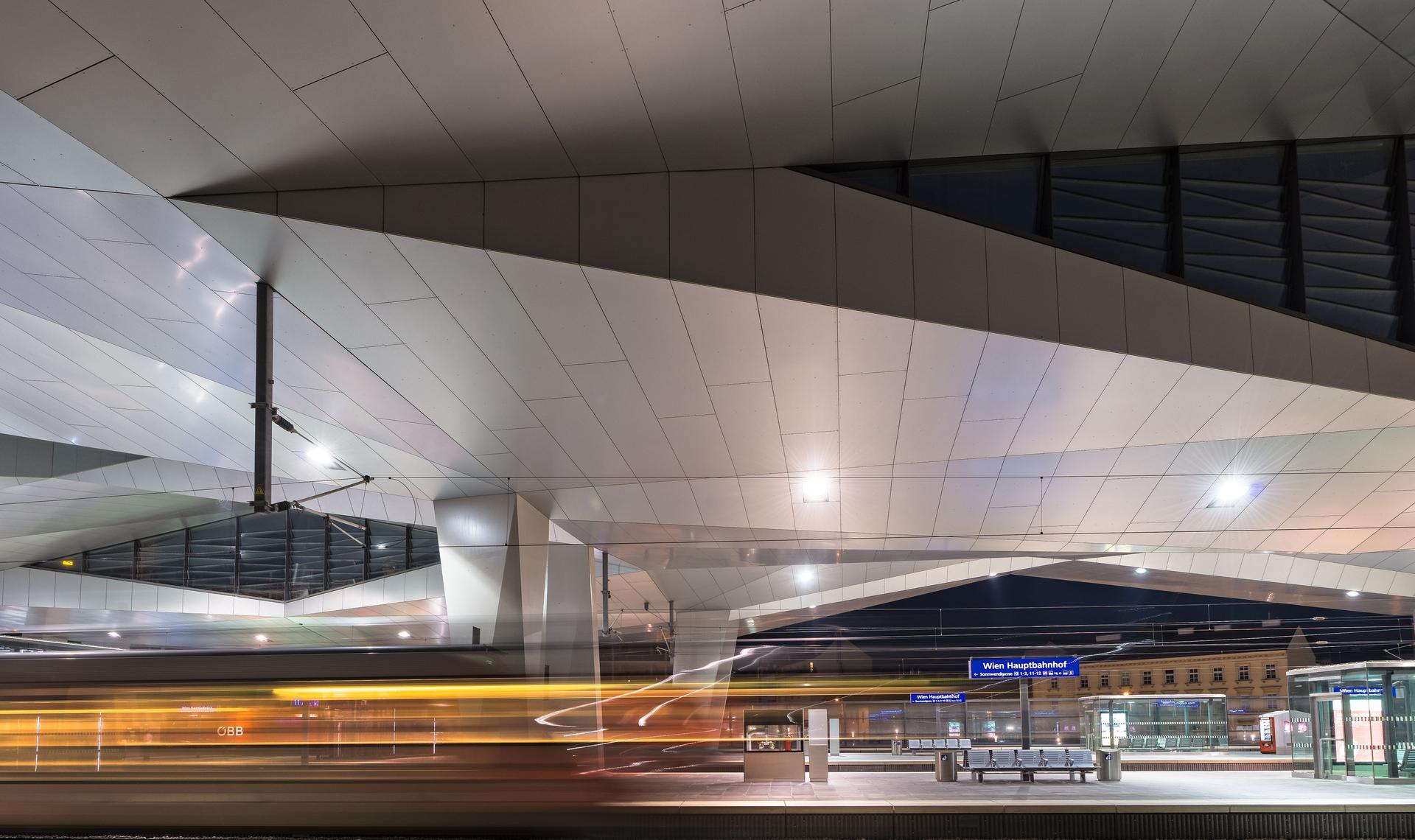 Vienna Central Station - image 6