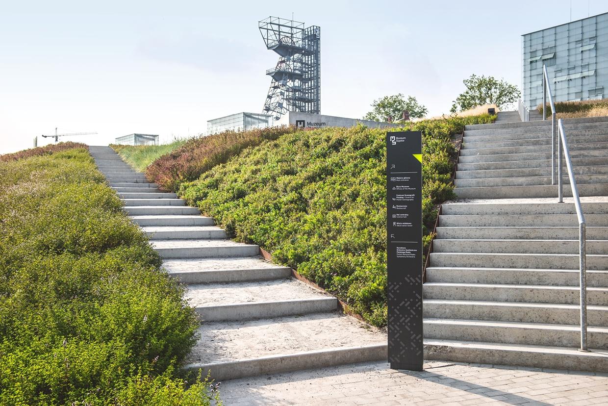 Wayfinding system in Silesian Museum