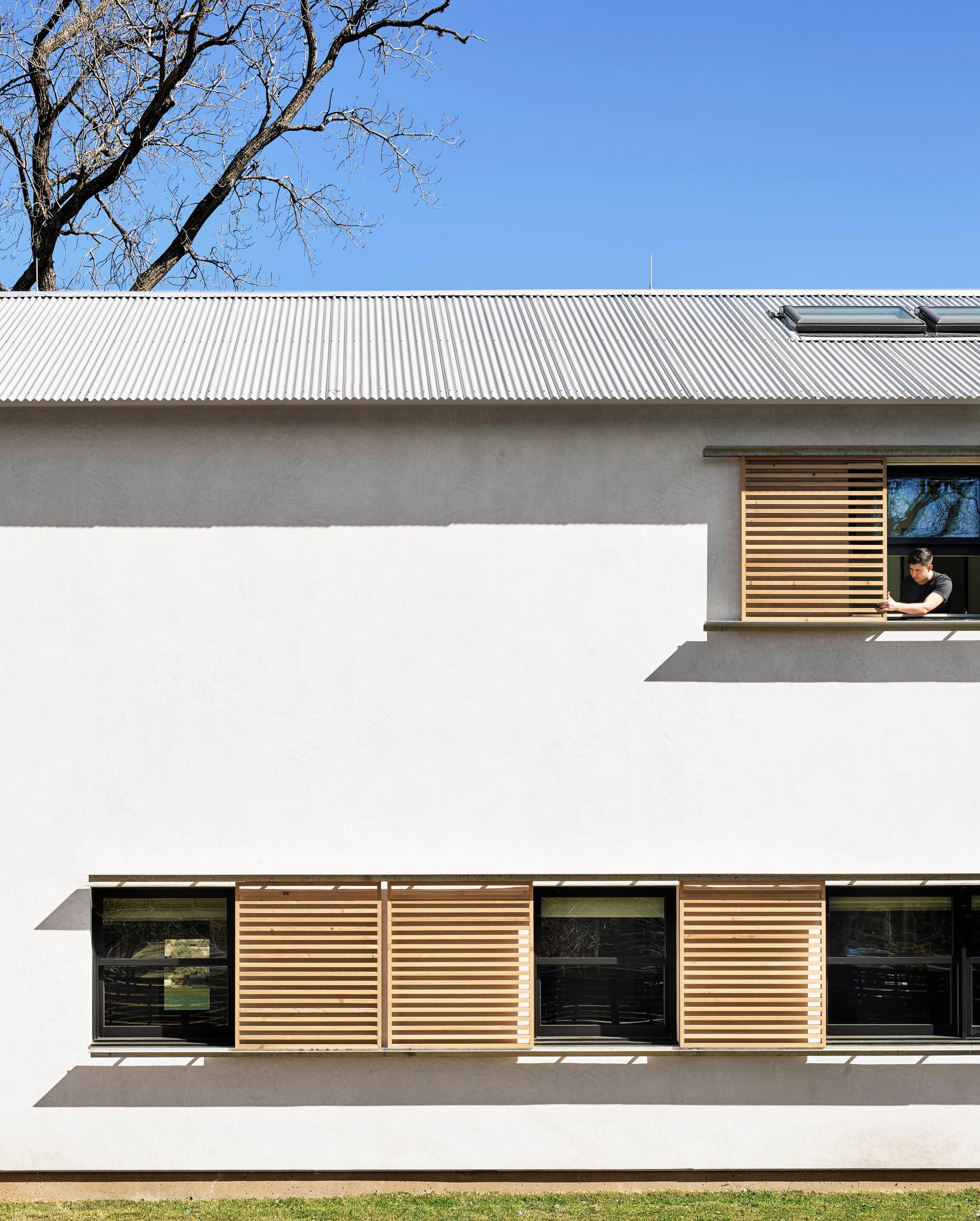 Modern Texas Prefab - image 3