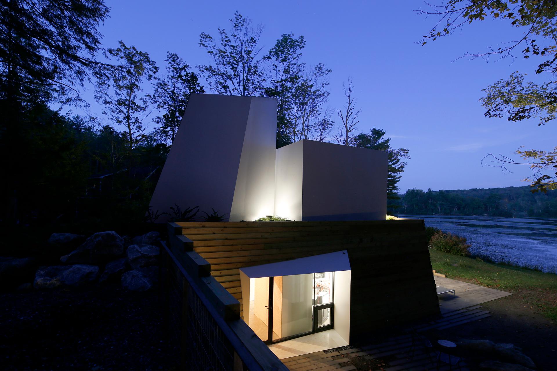 Lake House - image 4