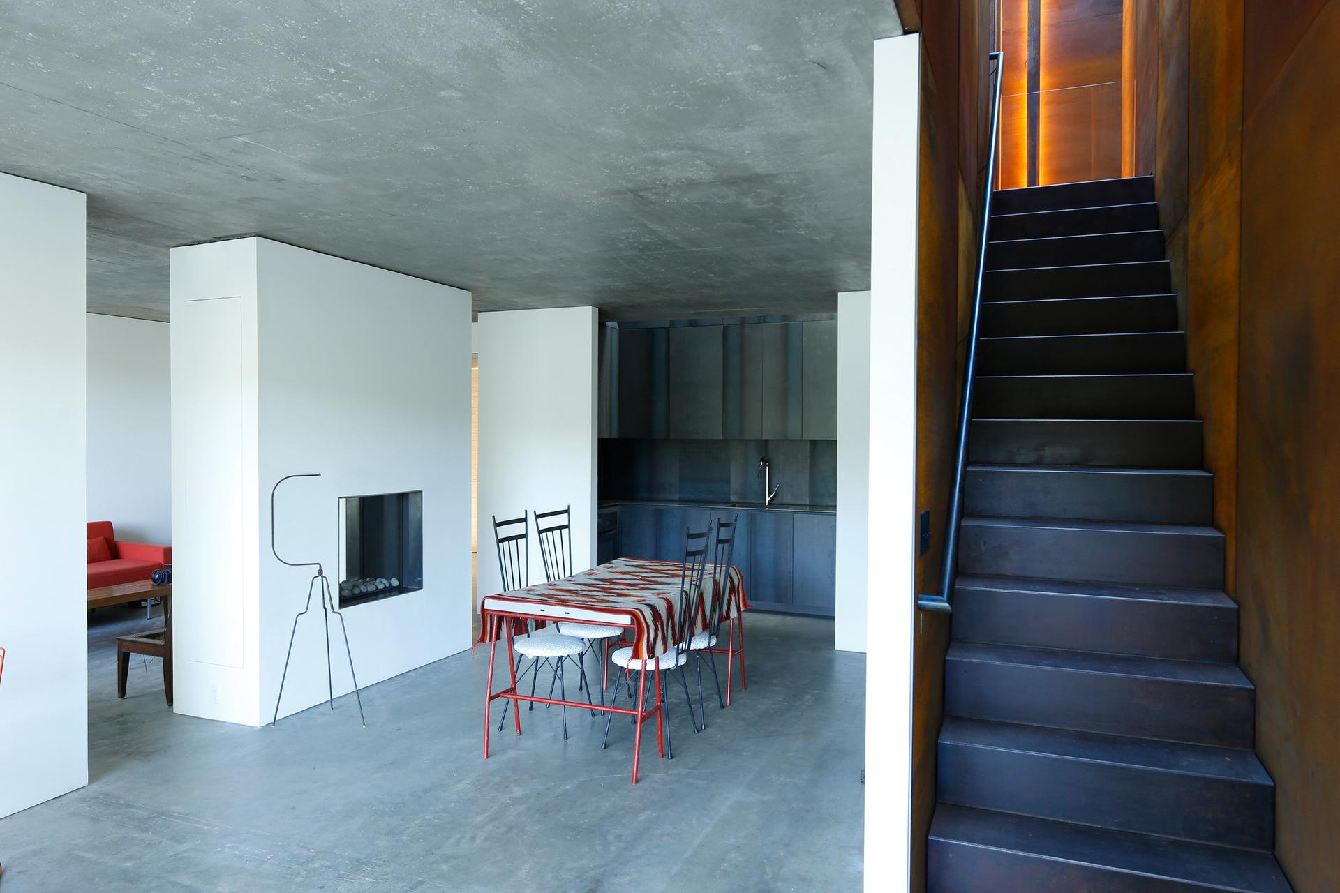 Lake House - image 12