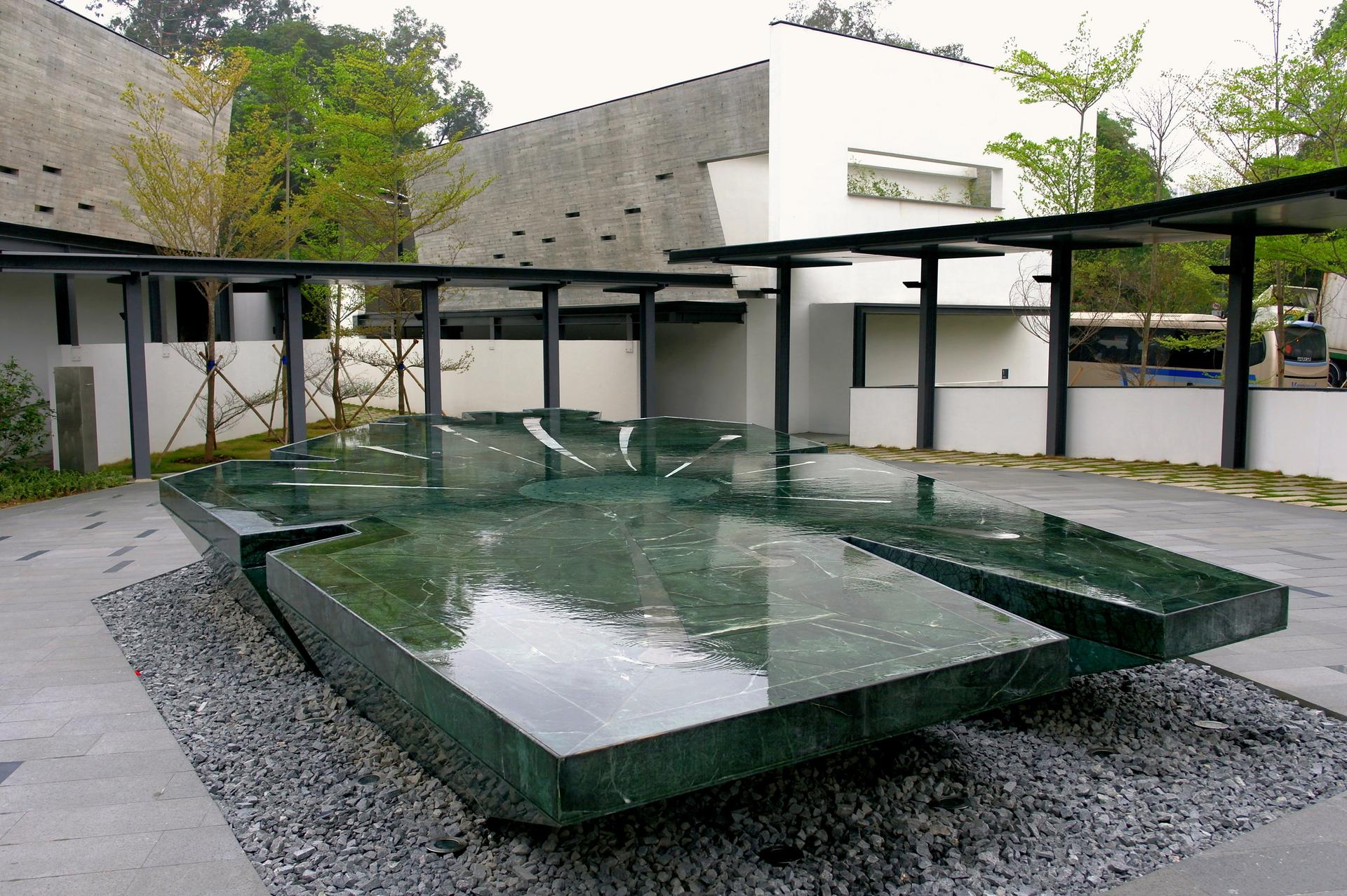Crematorium in Wo Hop Shek - image 5