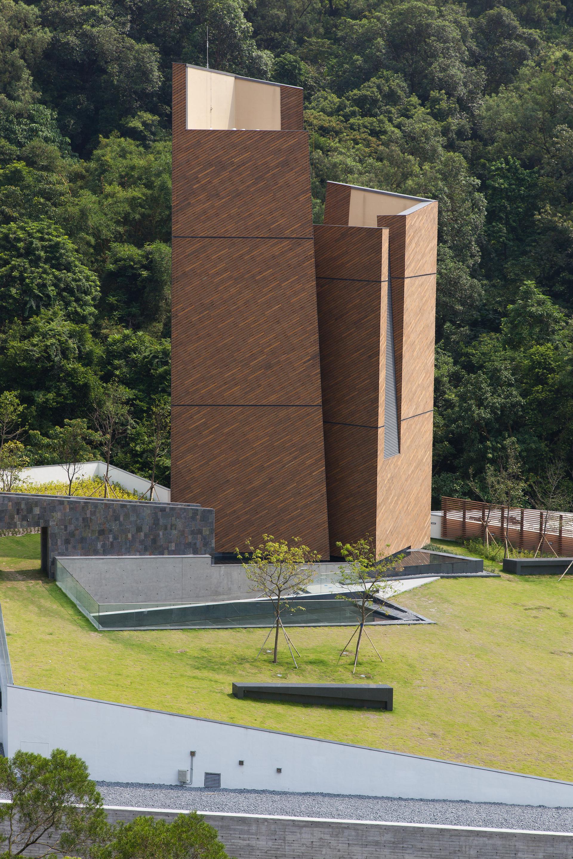 Crematorium in Wo Hop Shek - image 7