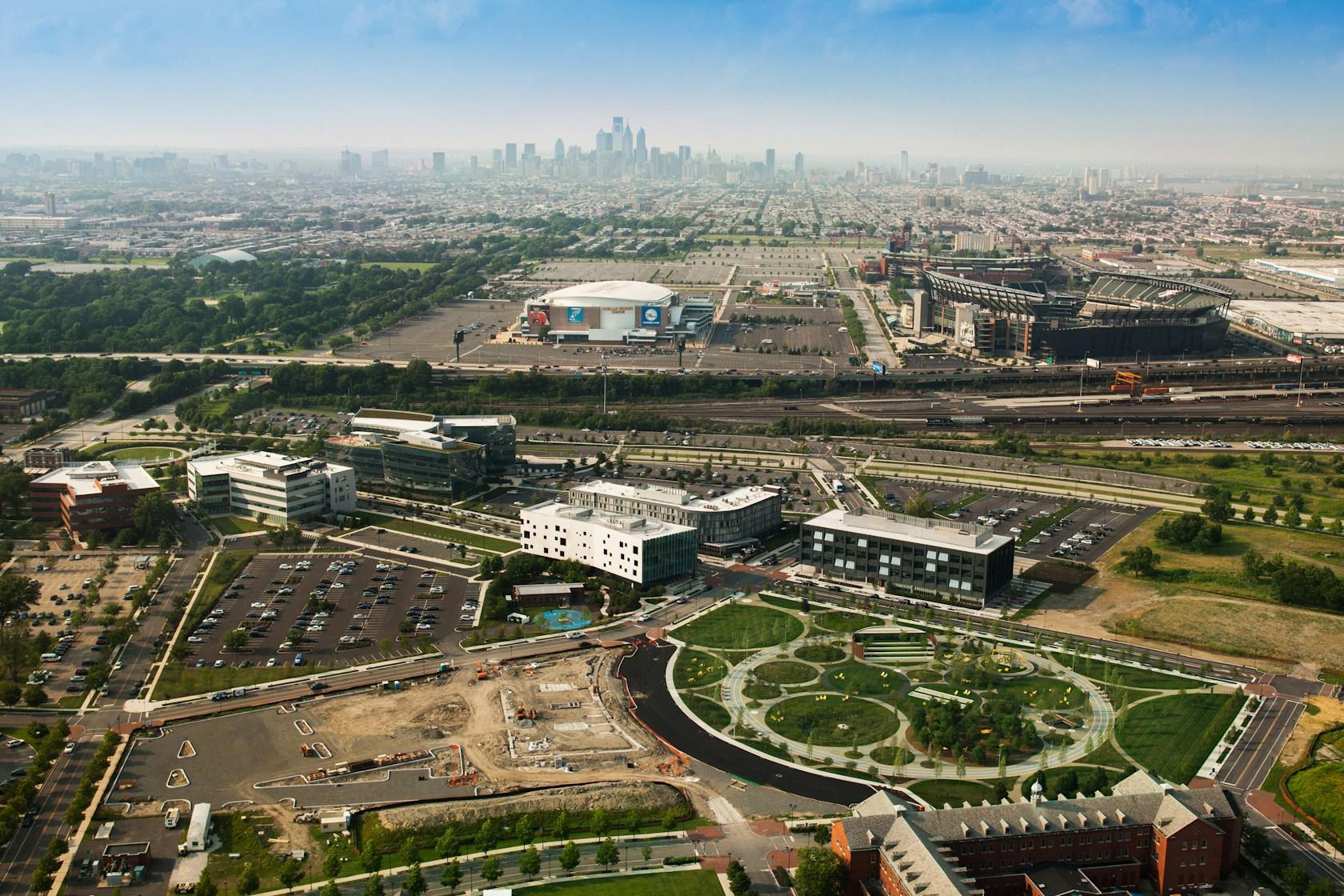 Navy Yard Central Green - image 5