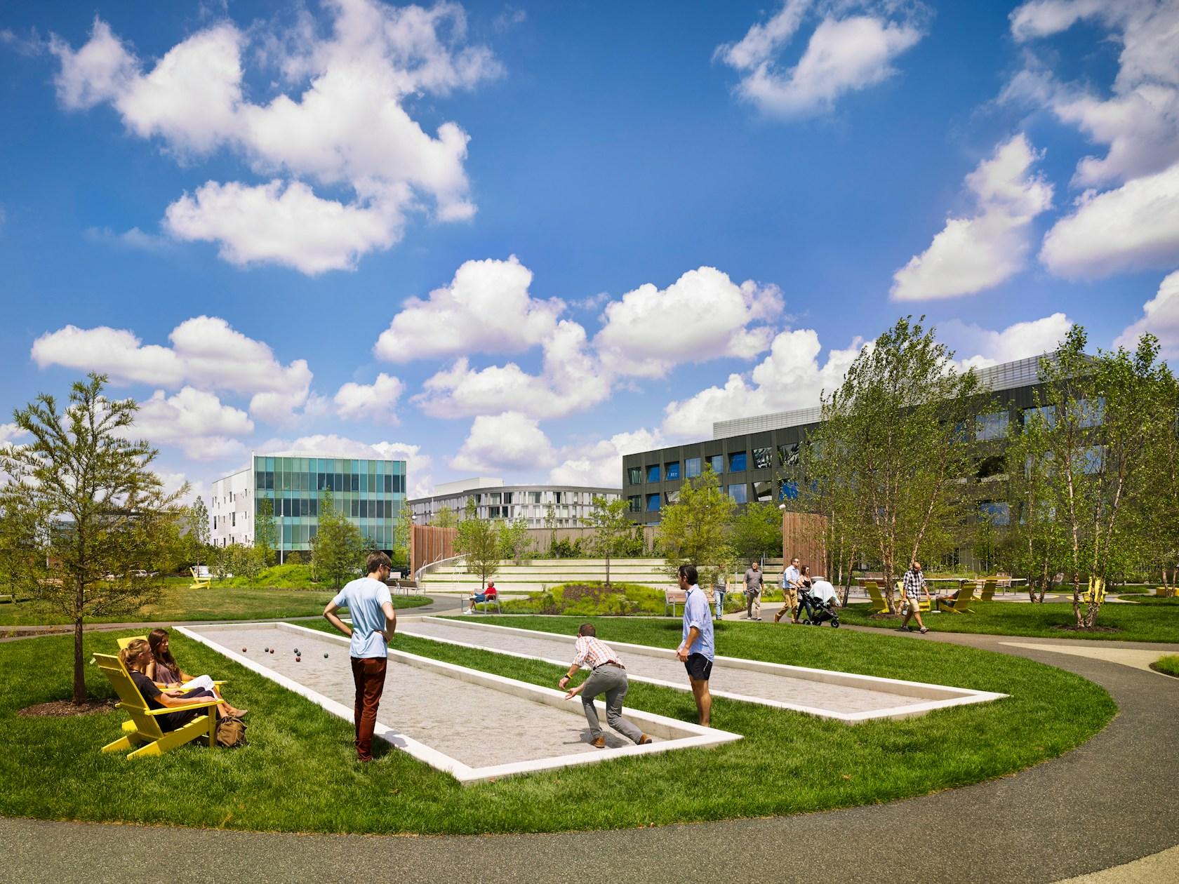 Navy Yard Central Green - image 6