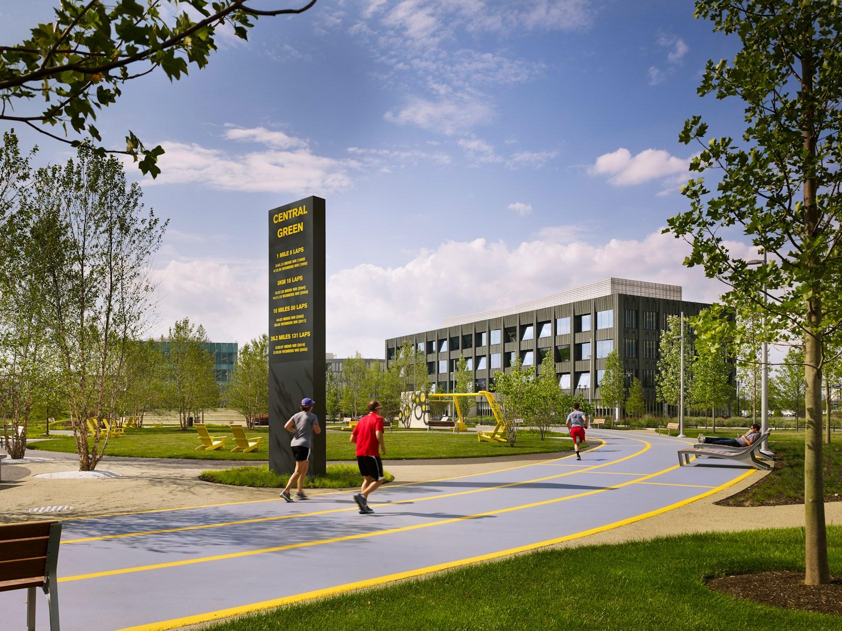 Navy Yard Central Green - image 17