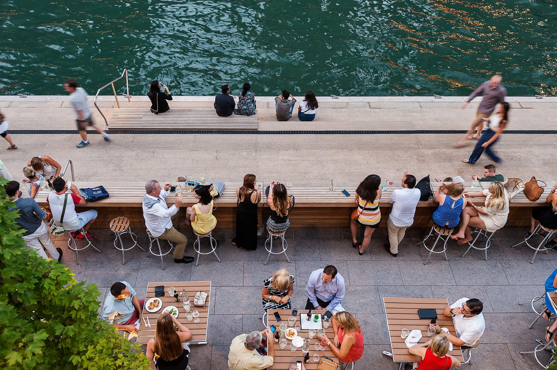 Chicago Riverwalk - image 10