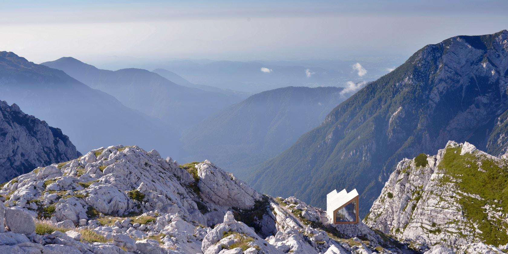 Alpine Shelter Skuta - image 3