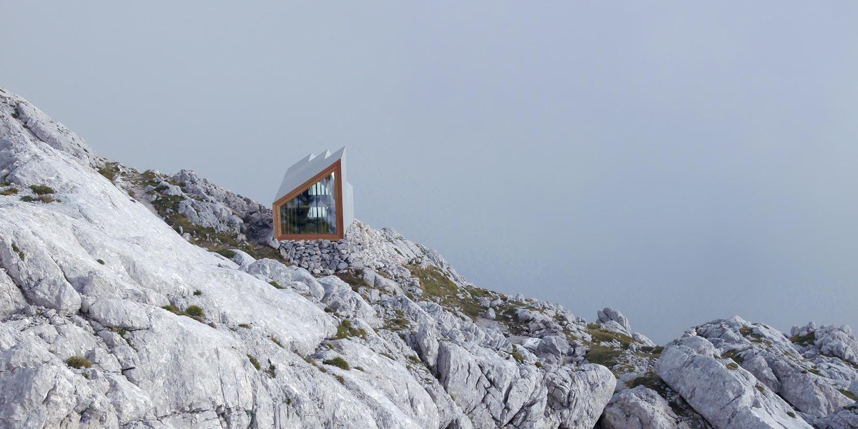 Alpine Shelter Skuta - image 4