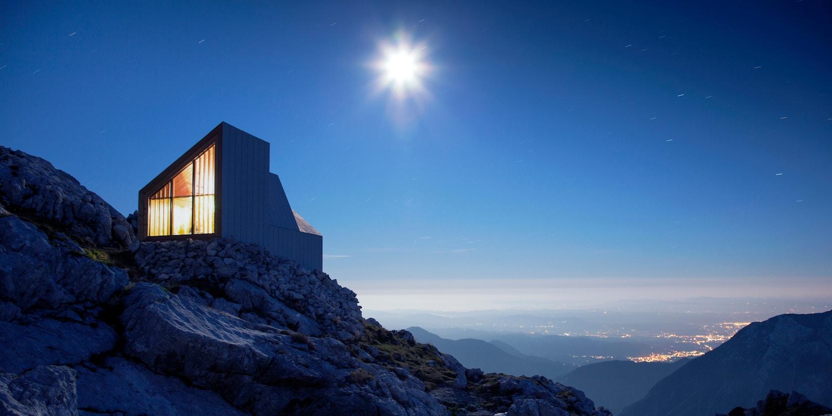 Alpine Shelter Skuta - image 14