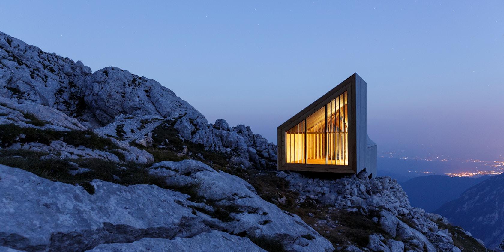 Alpine Shelter Skuta - image 15