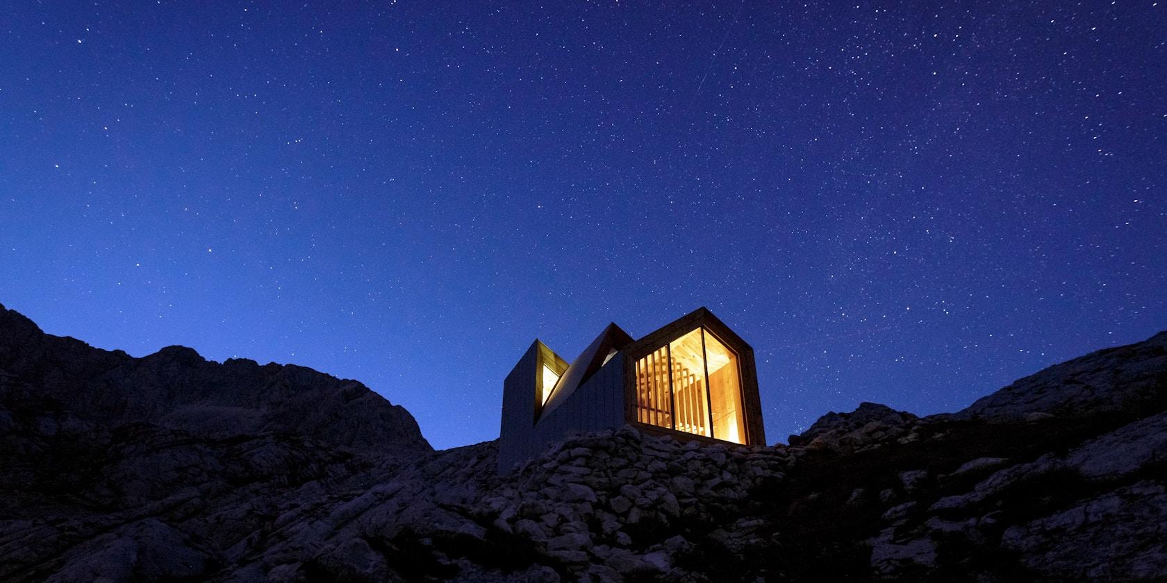 Alpine Shelter Skuta - image 16