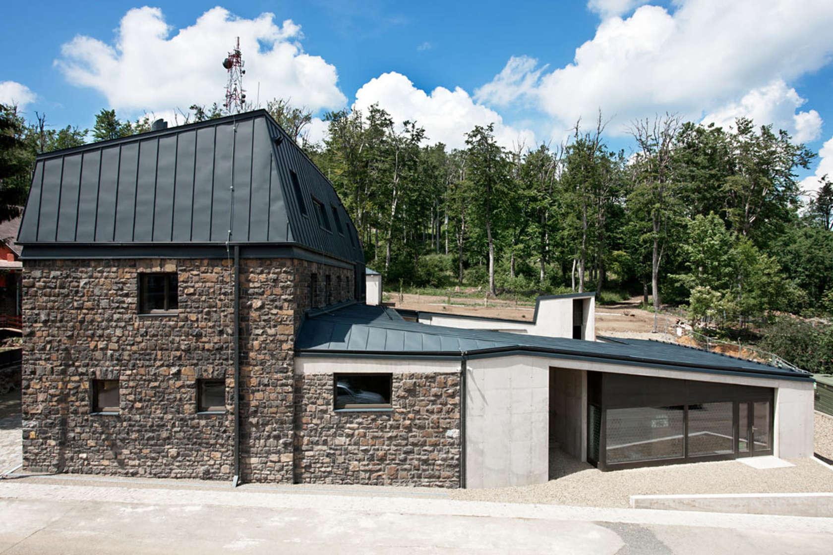 Mountain Hut at Galyateto - image 5
