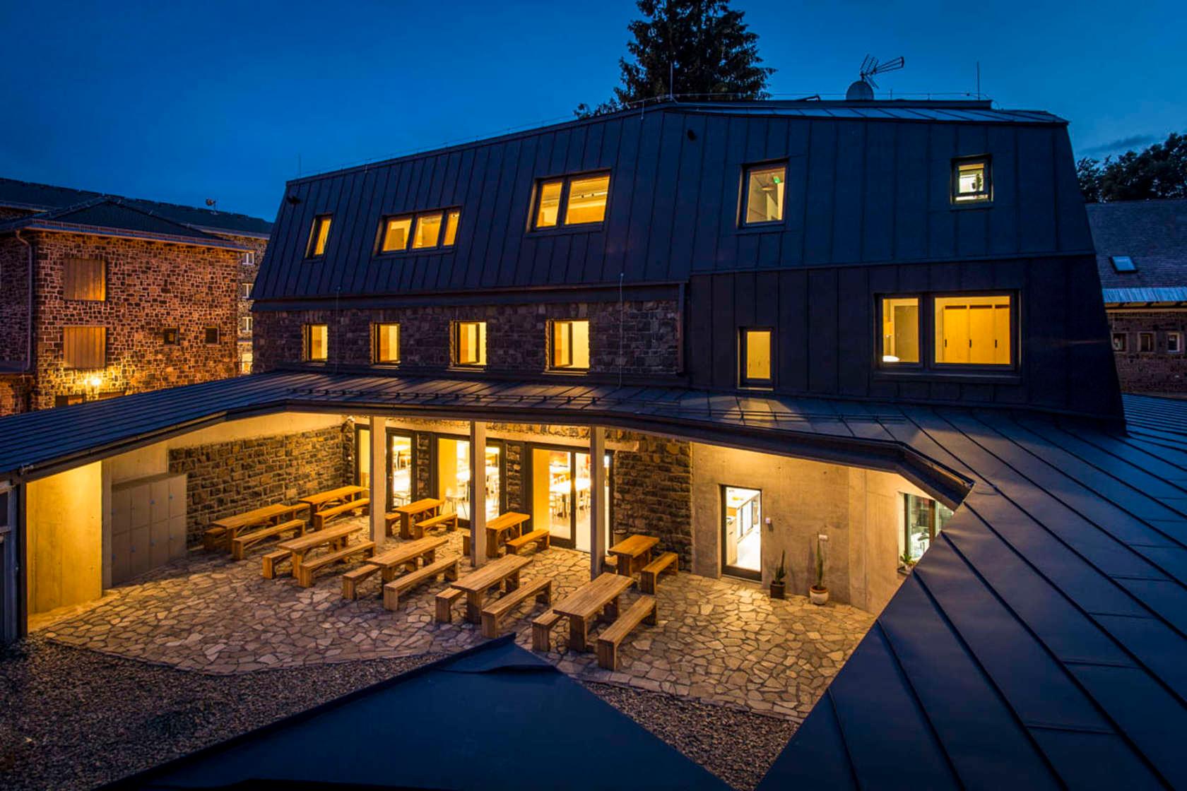 Mountain Hut at Galyateto - image 3