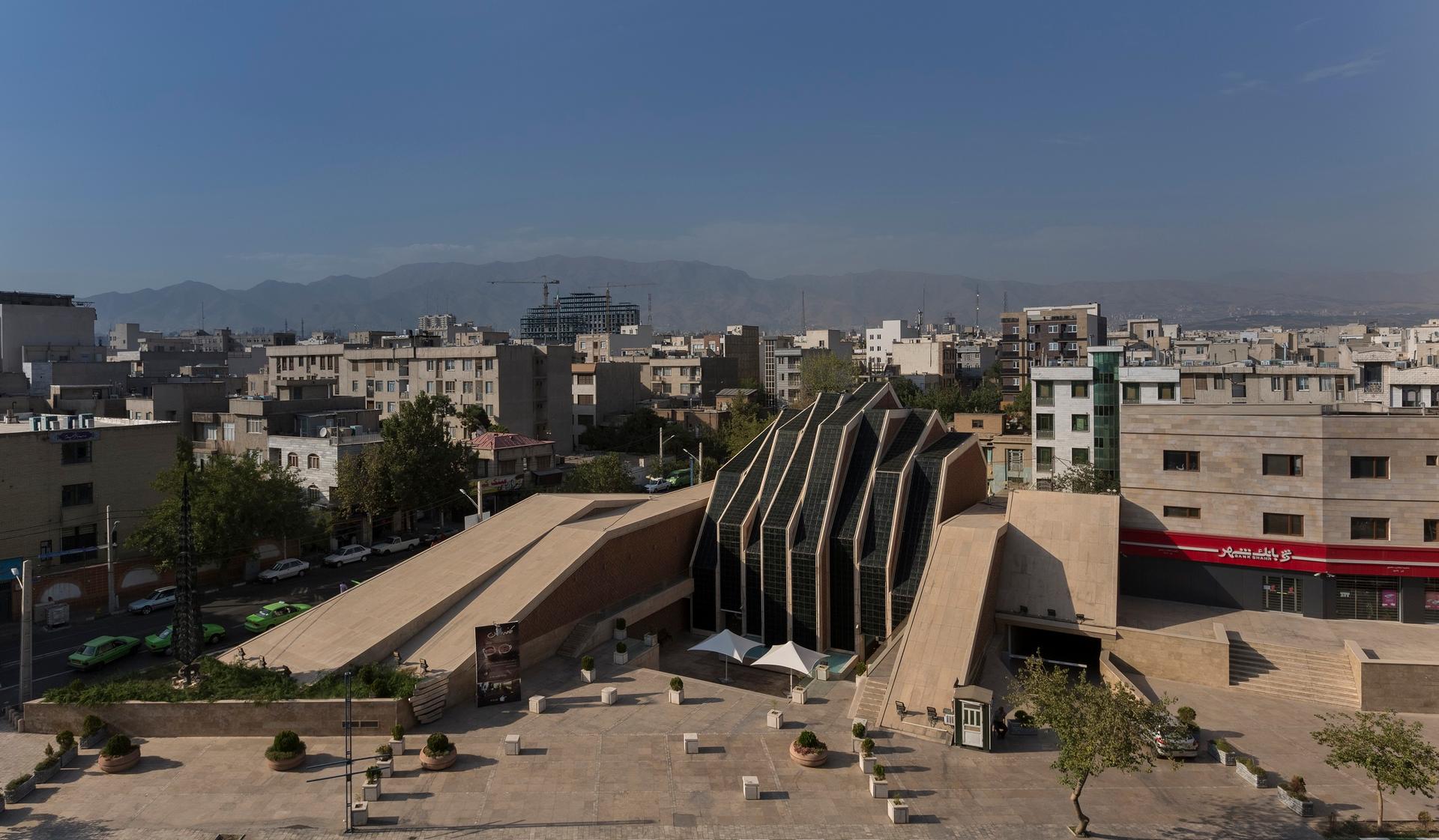 EMAM REZA CULTURAL & RELIGIOUS COMPLEX - image 3