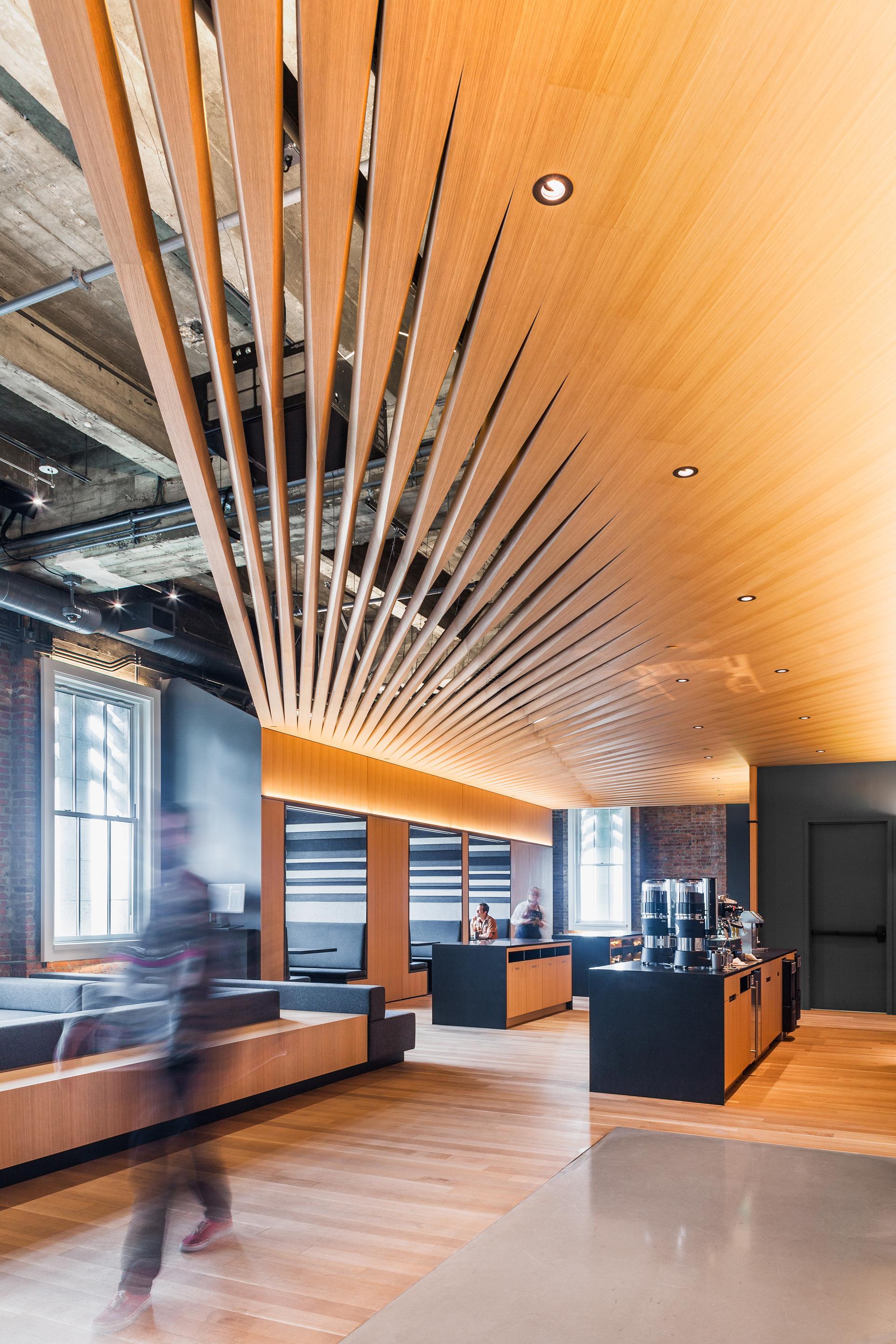 Bloomberg R+D Tech Hub