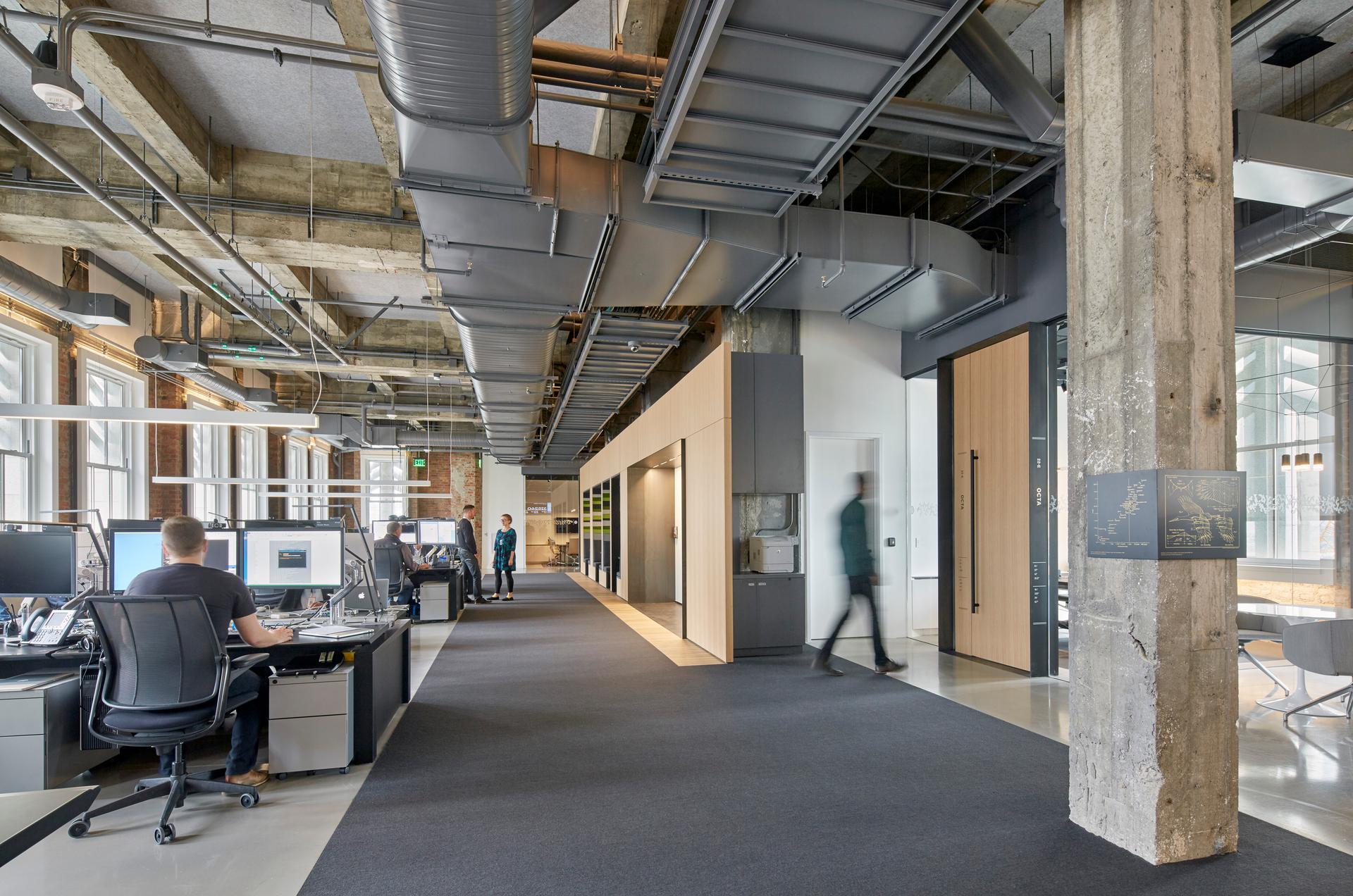 Bloomberg R+D Tech Hub - image 15