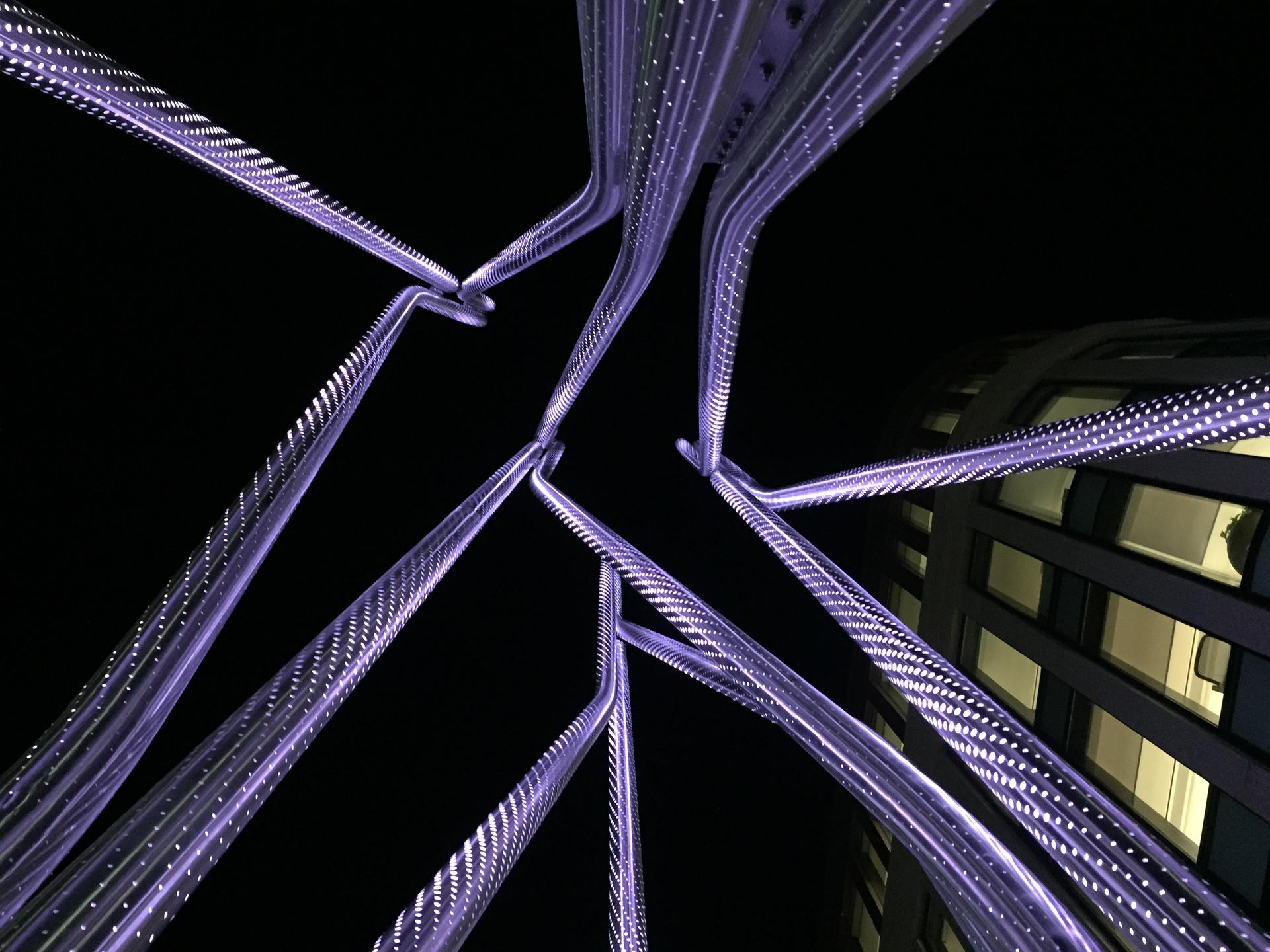 Crisscross Signal Spire - image 5