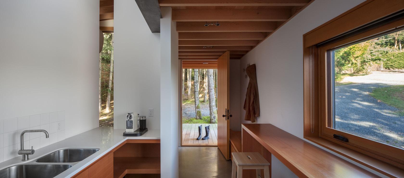 Rainforest Retreat - image 6