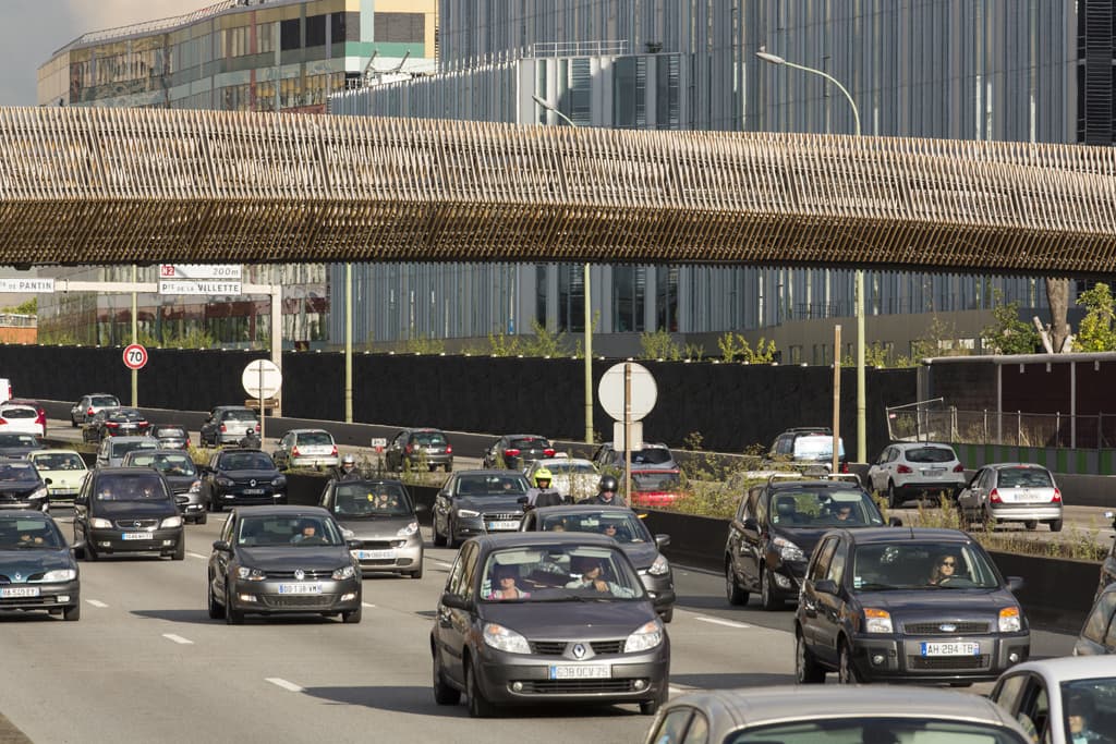 Footbridge over the boulevard périphérique - image 6
