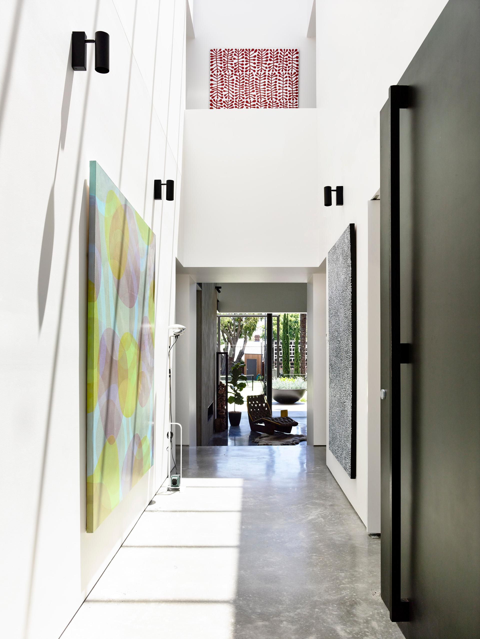Concrete House - image 10