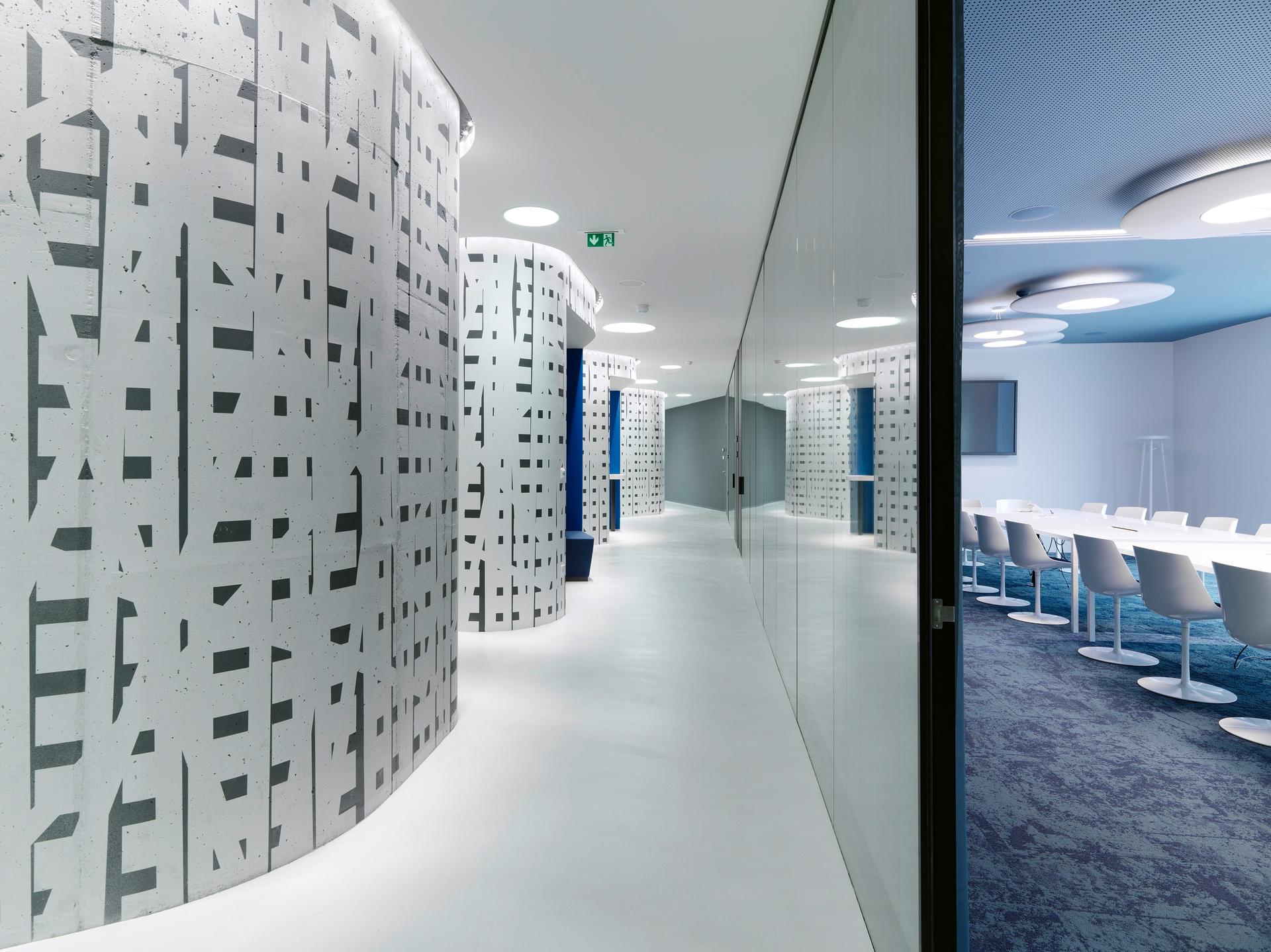 HQ Volksbank South Tyrol - image 3