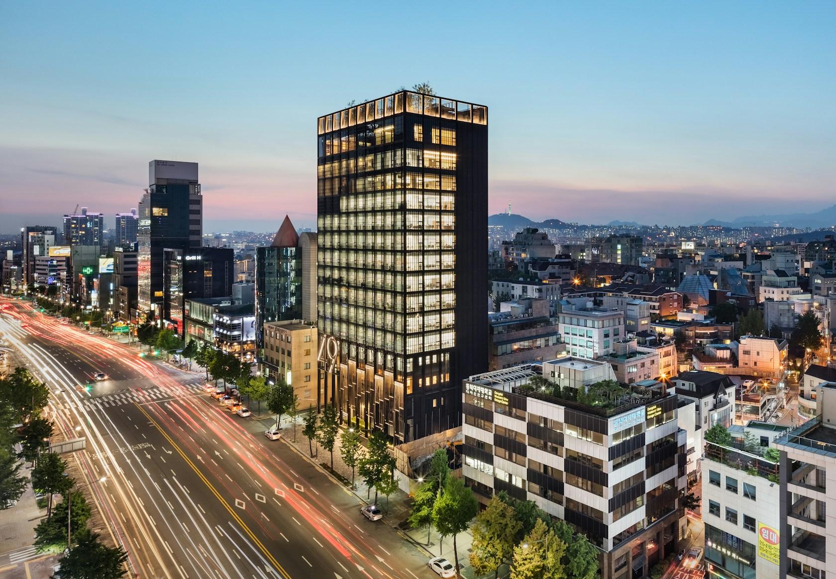 Shinsegae International - image 10