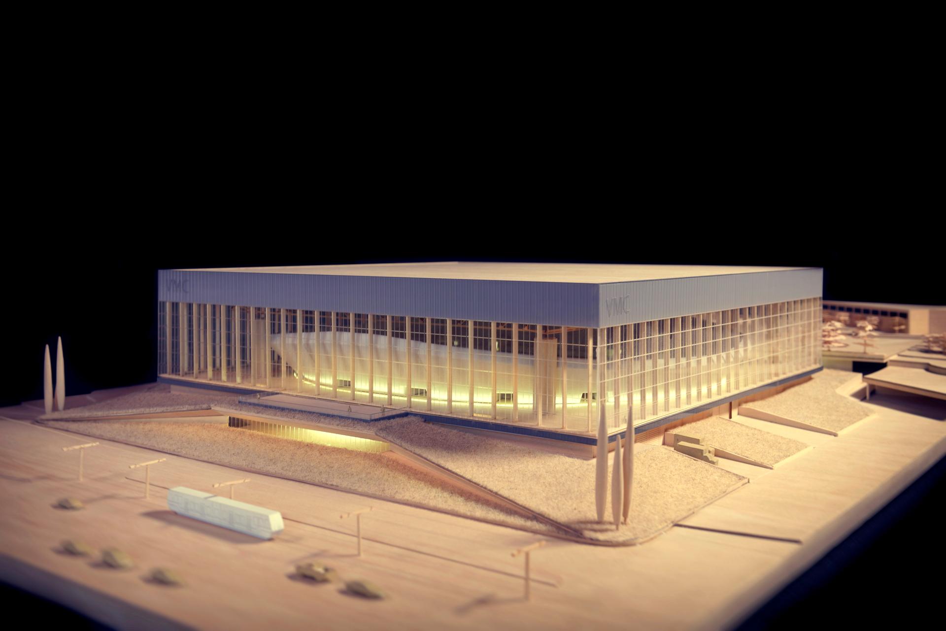Veterans Memorial Coliseum - image 4