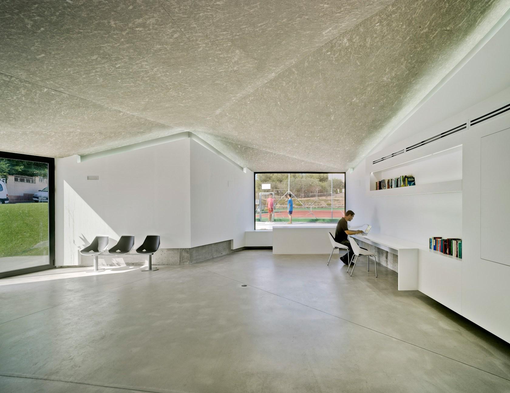 Expansion of Government Offices - image 9