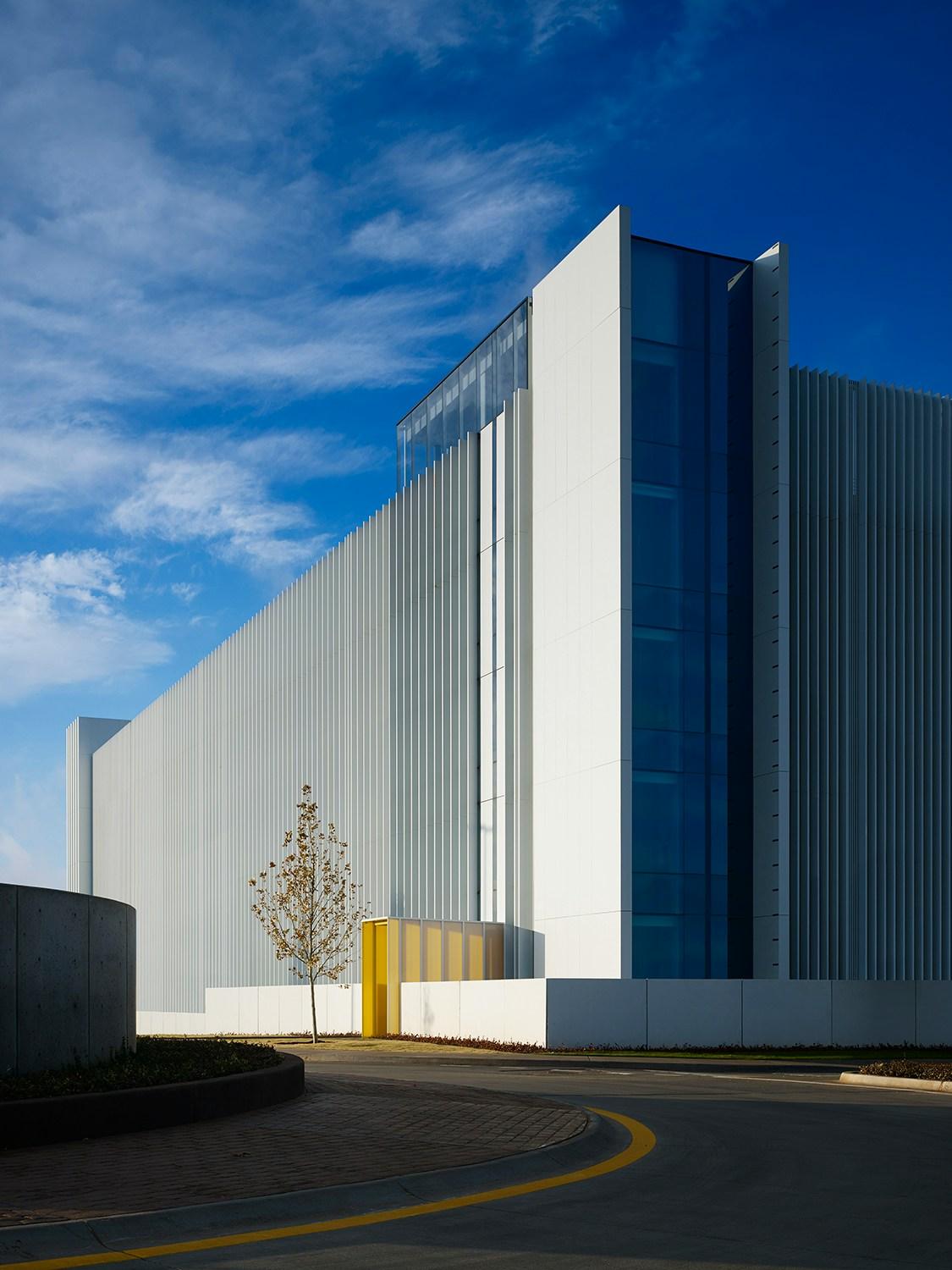 Chesapeake Car Park 4 - image 2